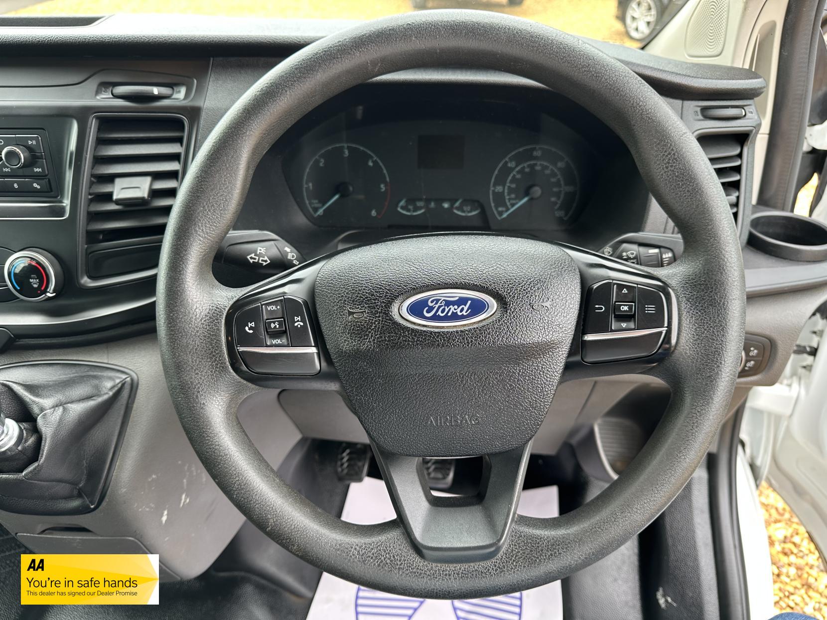 Ford Transit Custom 2.0 280 EcoBlue Crew Van Double Cab 5dr Diesel Manual L1 H1 Euro 6 (5 Seat) (105 ps)