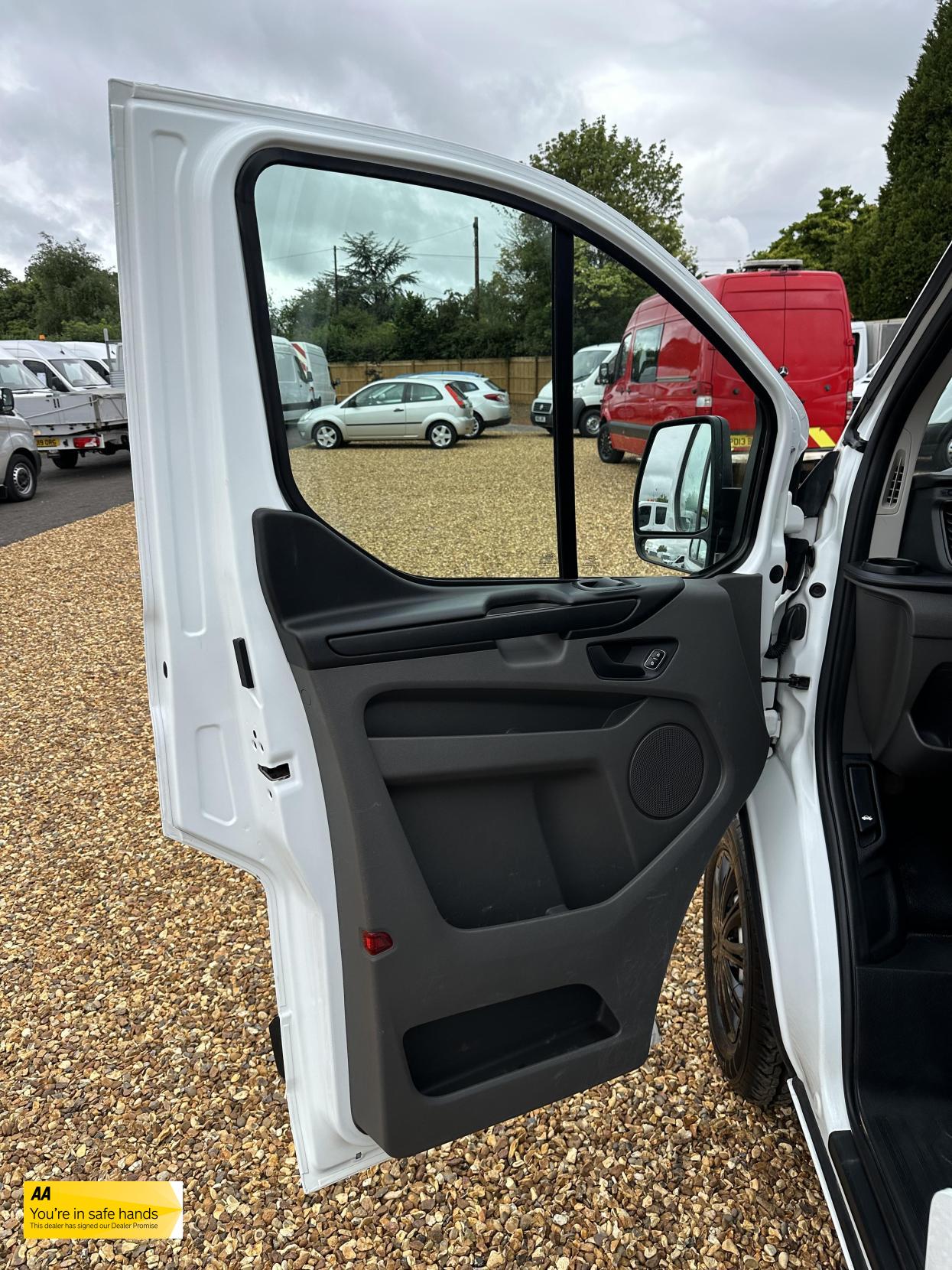 Ford Transit Custom 2.0 280 EcoBlue Crew Van Double Cab 5dr Diesel Manual L1 H1 Euro 6 (5 Seat) (105 ps)