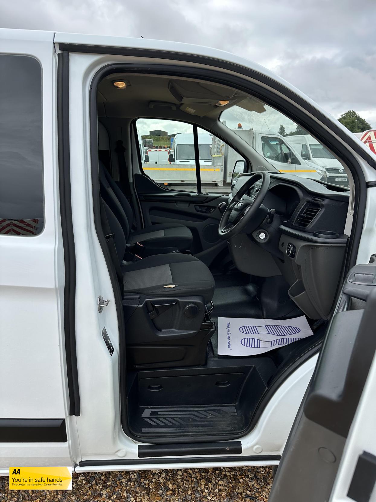 Ford Transit Custom 2.0 280 EcoBlue Crew Van Double Cab 5dr Diesel Manual L1 H1 Euro 6 (5 Seat) (105 ps)