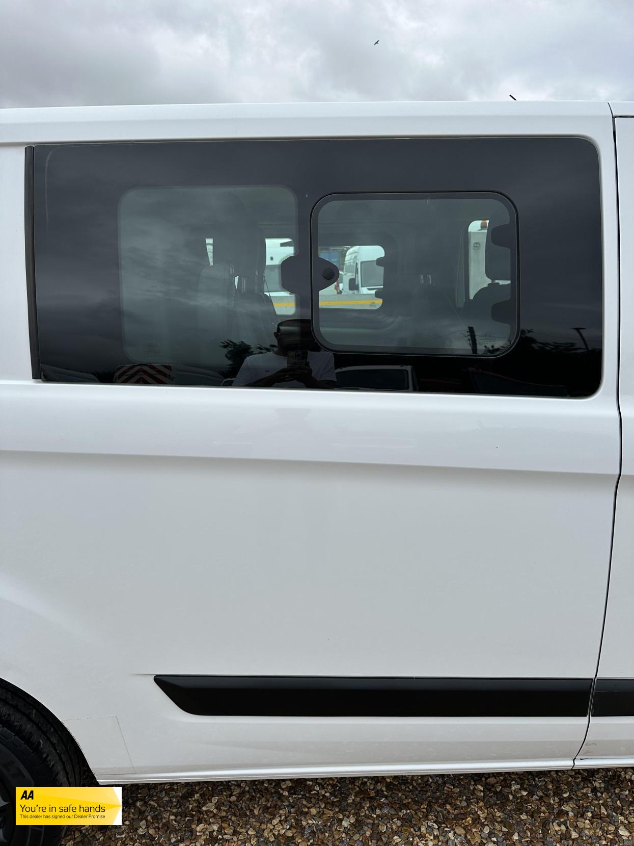 Ford Transit Custom 2.0 280 EcoBlue Crew Van Double Cab 5dr Diesel Manual L1 H1 Euro 6 (5 Seat) (105 ps)
