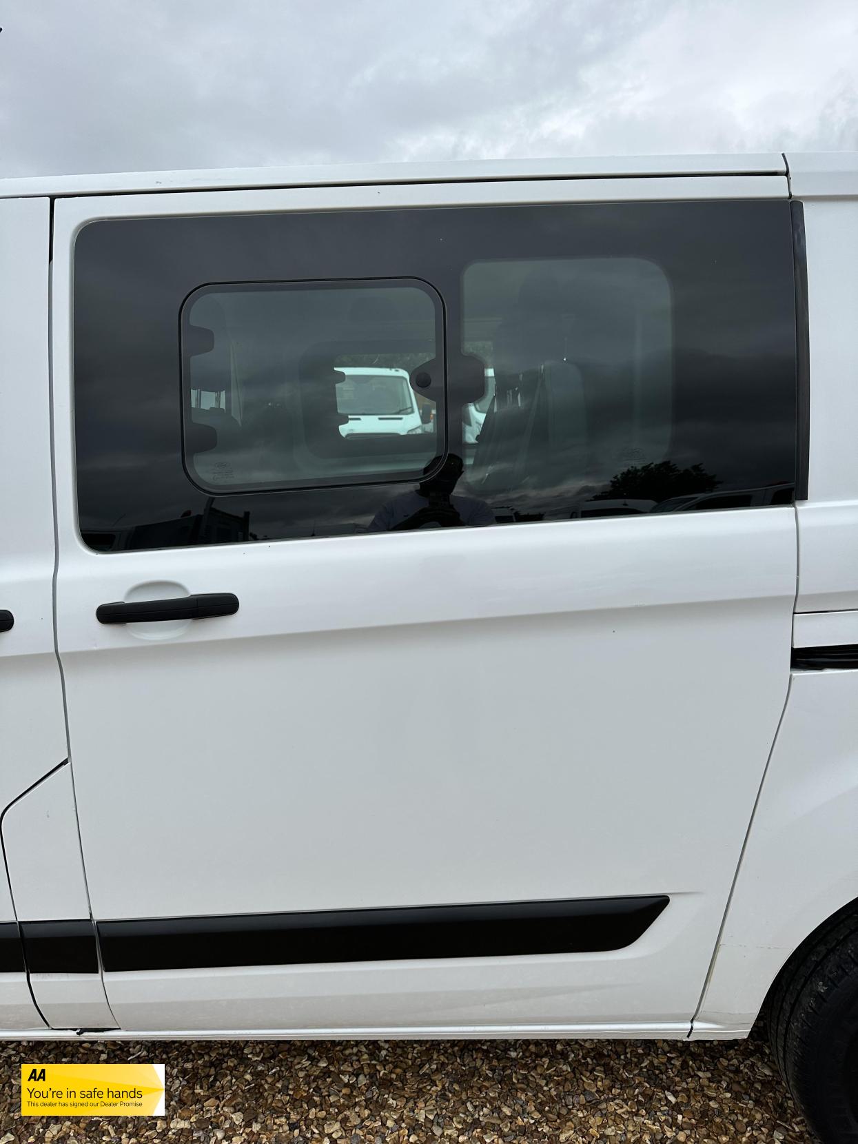Ford Transit Custom 2.0 280 EcoBlue Crew Van Double Cab 5dr Diesel Manual L1 H1 Euro 6 (5 Seat) (105 ps)