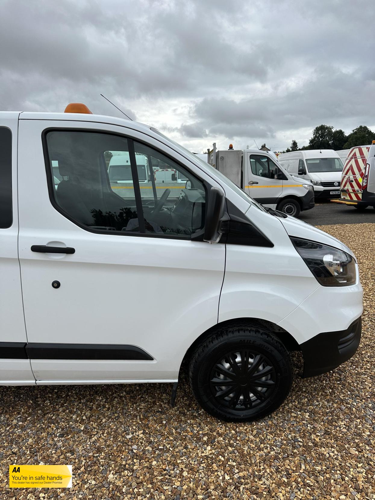 Ford Transit Custom 2.0 280 EcoBlue Crew Van Double Cab 5dr Diesel Manual L1 H1 Euro 6 (5 Seat) (105 ps)