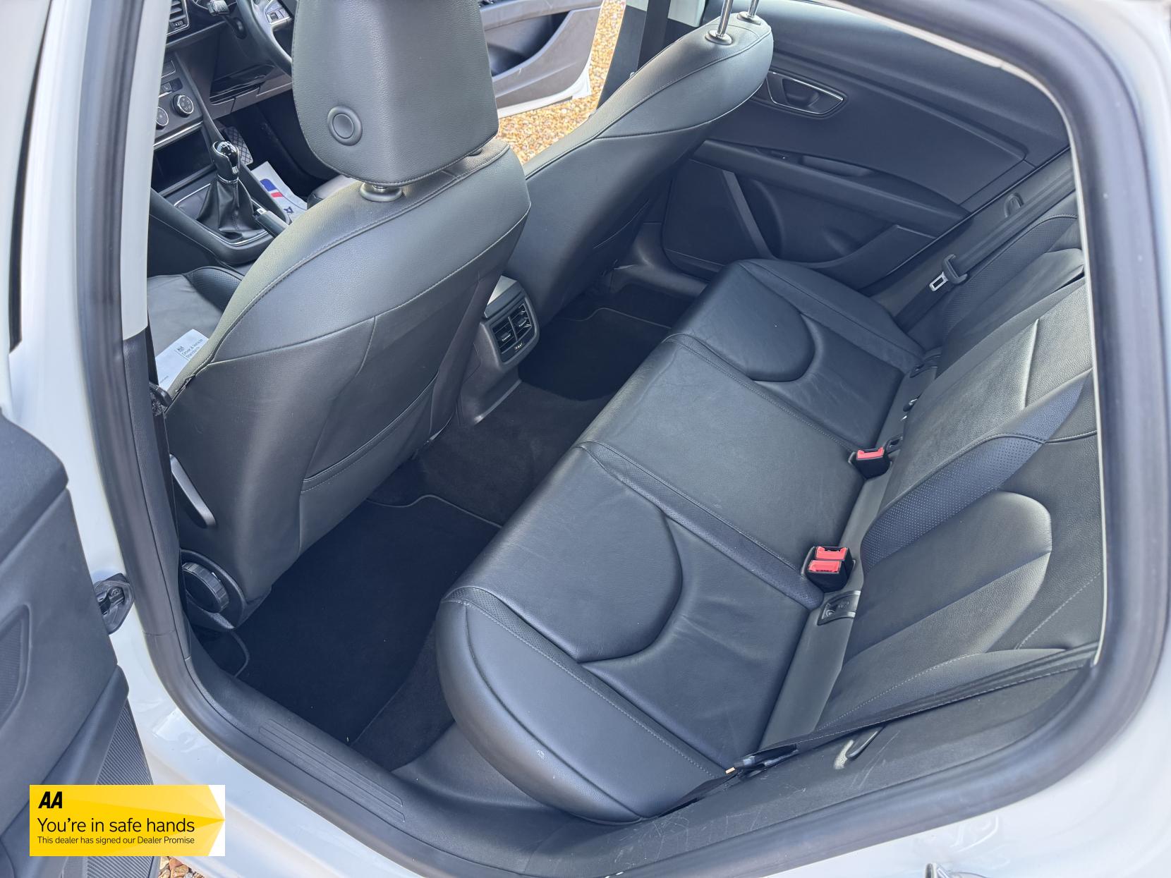 SEAT Leon 1.2 TSI SE Hatchback 5dr Petrol Manual Euro 5 (s/s) (105 ps)