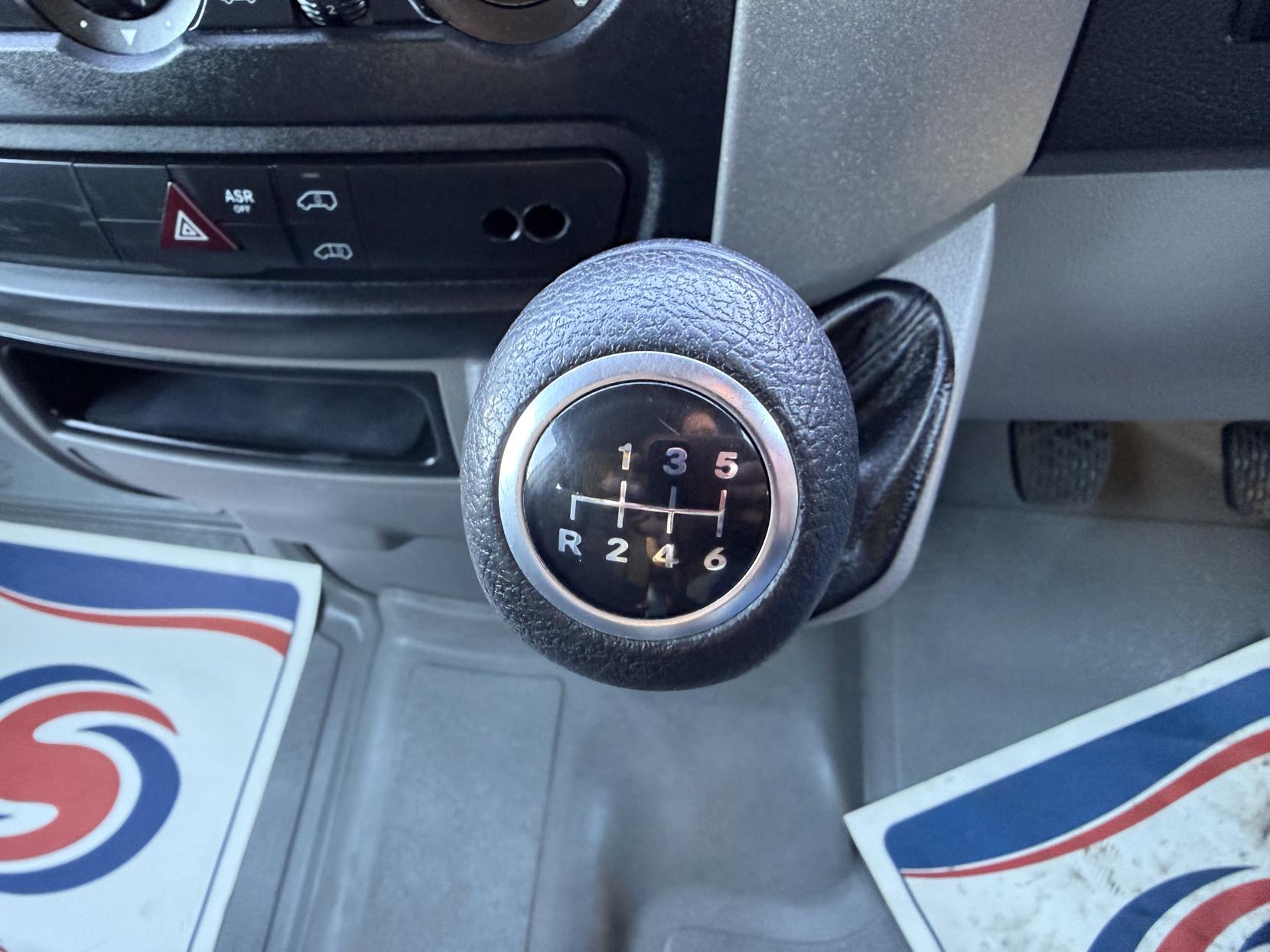 Mercedes-Benz Sprinter 2.1 313 CDi Panel Van 4dr Diesel Manual RWD L2 (129 bhp)