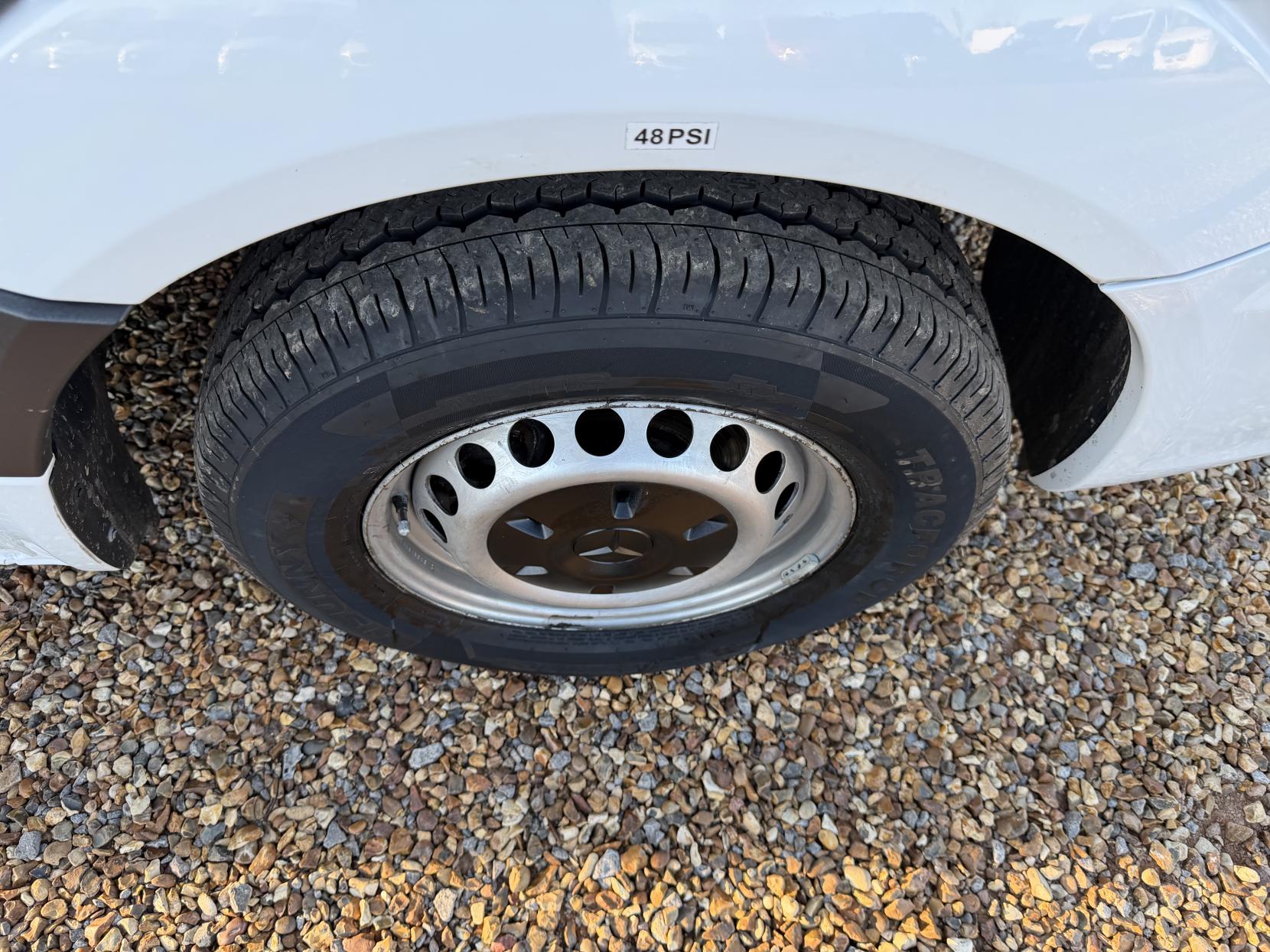 Mercedes-Benz Sprinter 2.1 313 CDi Panel Van 4dr Diesel Manual RWD L2 (129 bhp)