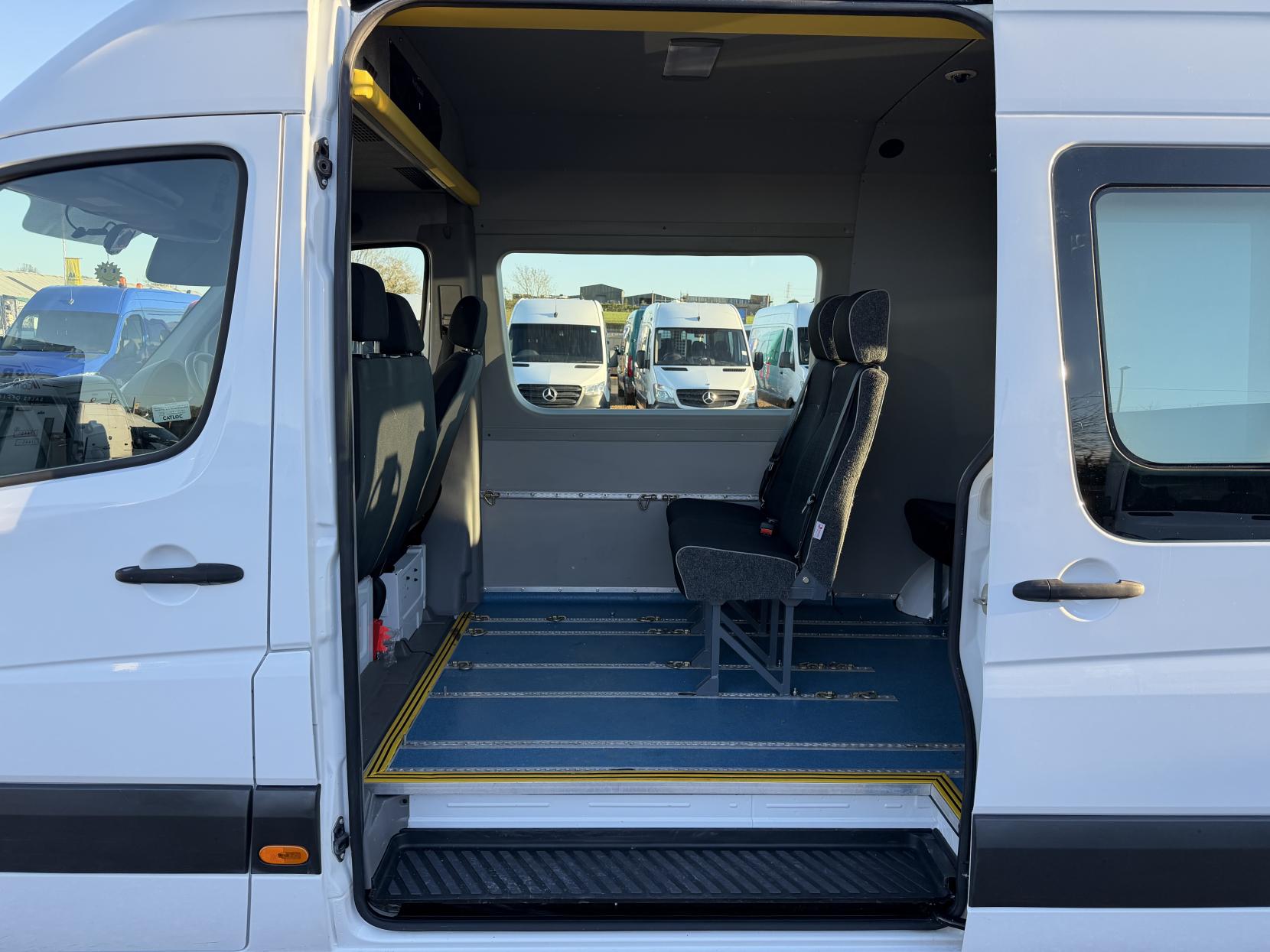 Mercedes-Benz Sprinter 2.1 313 CDi Panel Van 4dr Diesel Manual RWD L2 (129 bhp)