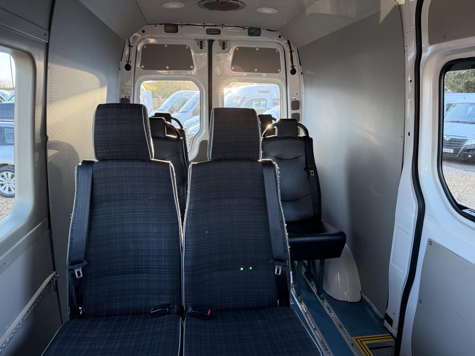 Mercedes-Benz Sprinter 2.1 313 CDi Panel Van 4dr Diesel Manual RWD L2 (129 bhp)