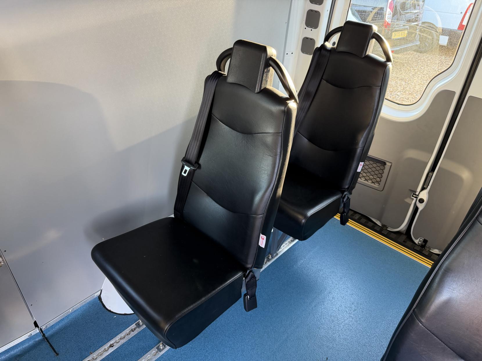 Mercedes-Benz Sprinter 2.1 313 CDi Panel Van 4dr Diesel Manual RWD L2 (129 bhp)