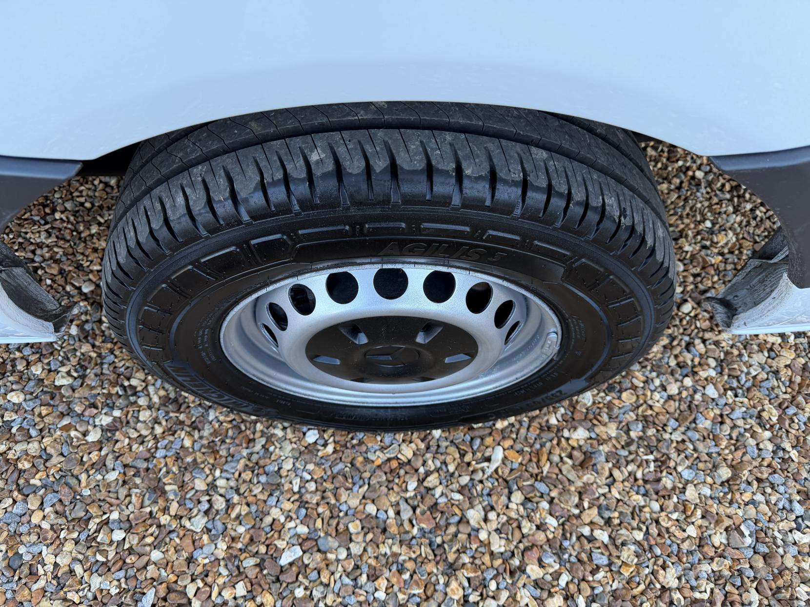 Mercedes-Benz Sprinter 2.1 313 CDi Panel Van 4dr Diesel Manual RWD L2 (129 bhp)