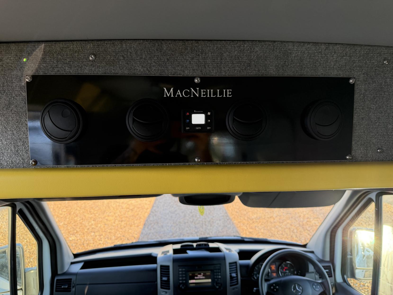 Mercedes-Benz Sprinter 2.1 313 CDi Panel Van 4dr Diesel Manual RWD L2 (129 bhp)