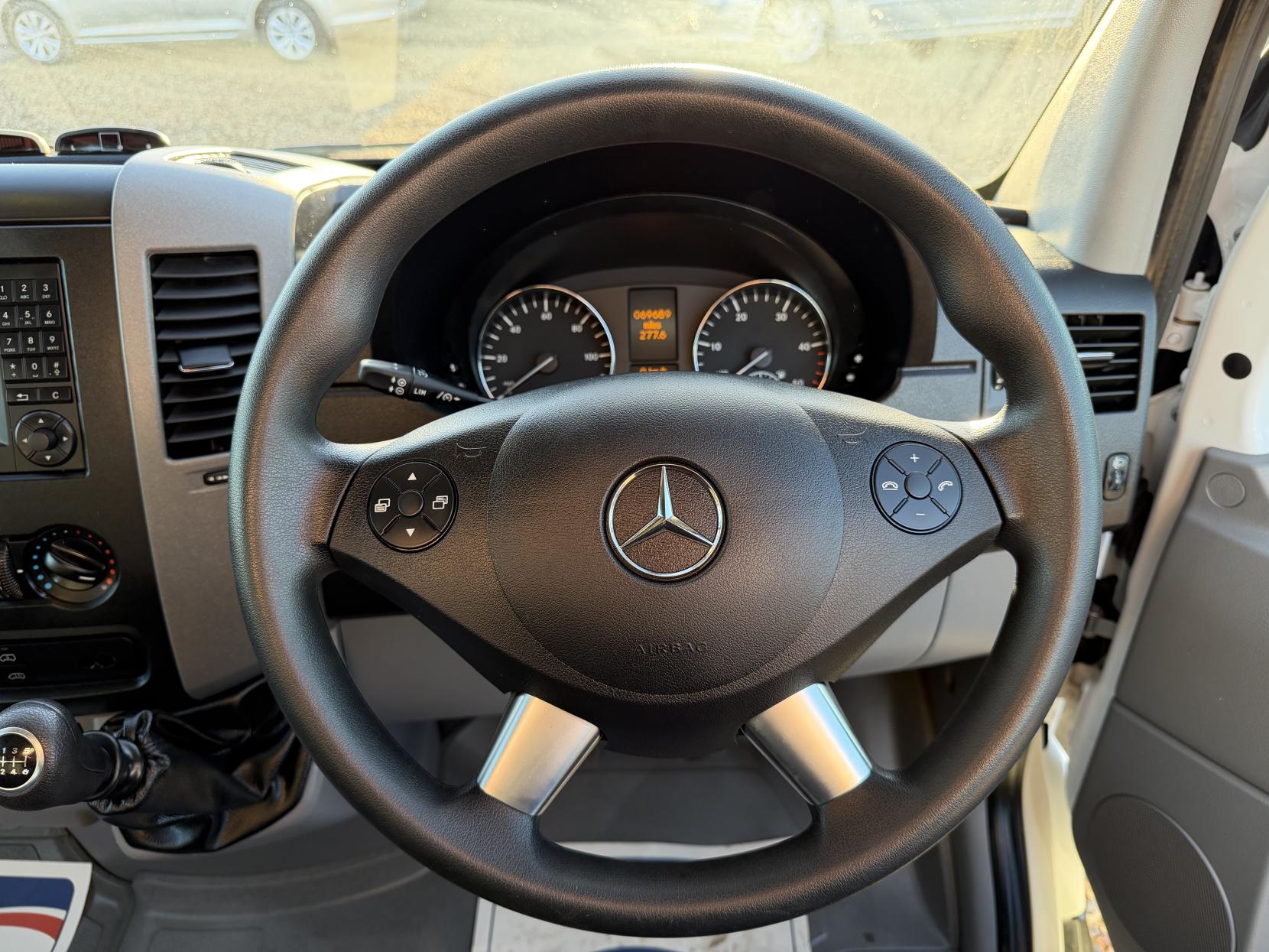 Mercedes-Benz Sprinter 2.1 313 CDi Panel Van 4dr Diesel Manual RWD L2 (129 bhp)