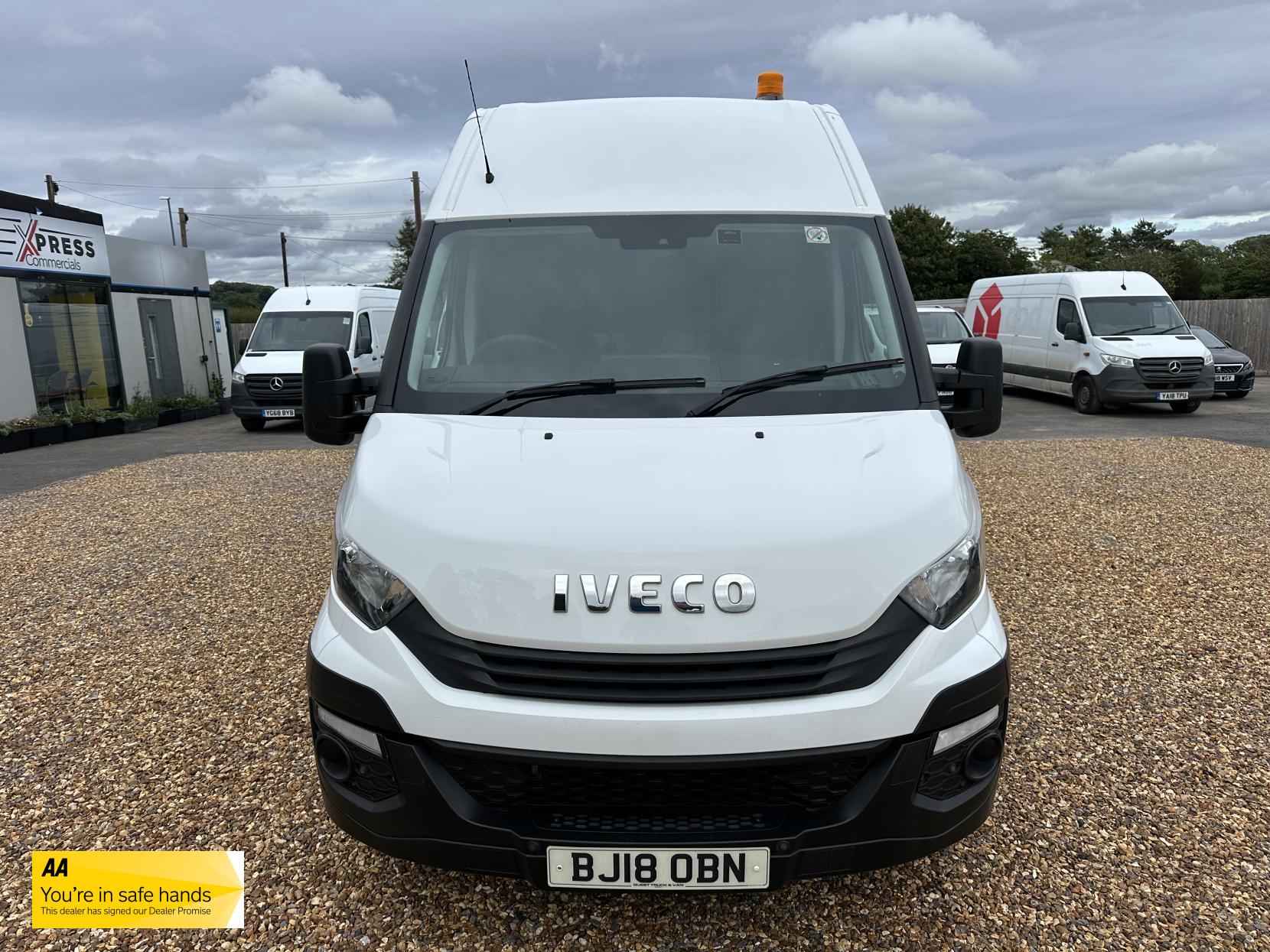 Iveco Daily 2.3 TD 12V 35S 3520 (Business) Panel Van 5dr Diesel Manual L2 (116 bhp)