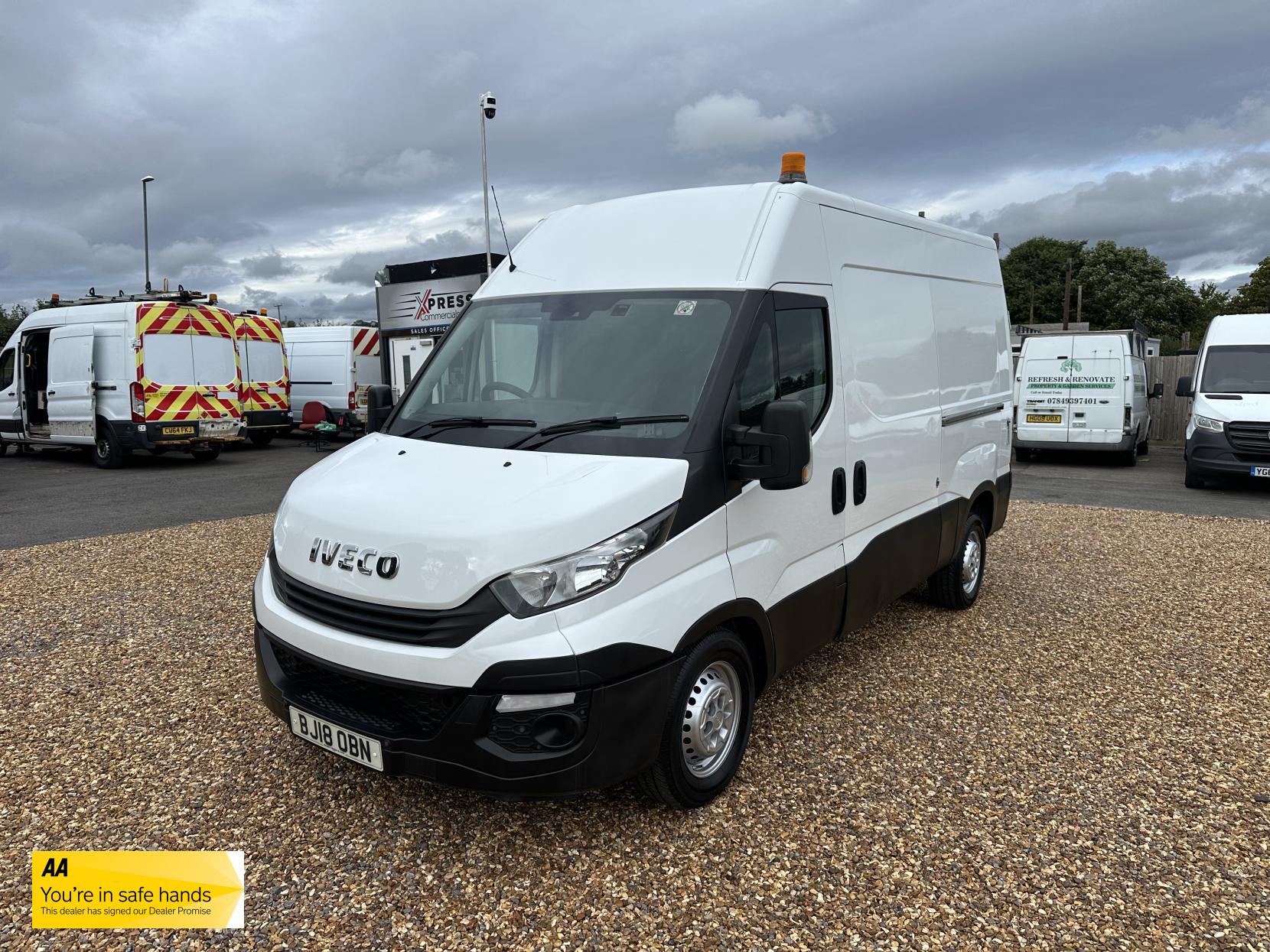 Iveco Daily 2.3 TD 12V 35S 3520 (Business) Panel Van 5dr Diesel Manual L2 (116 bhp)