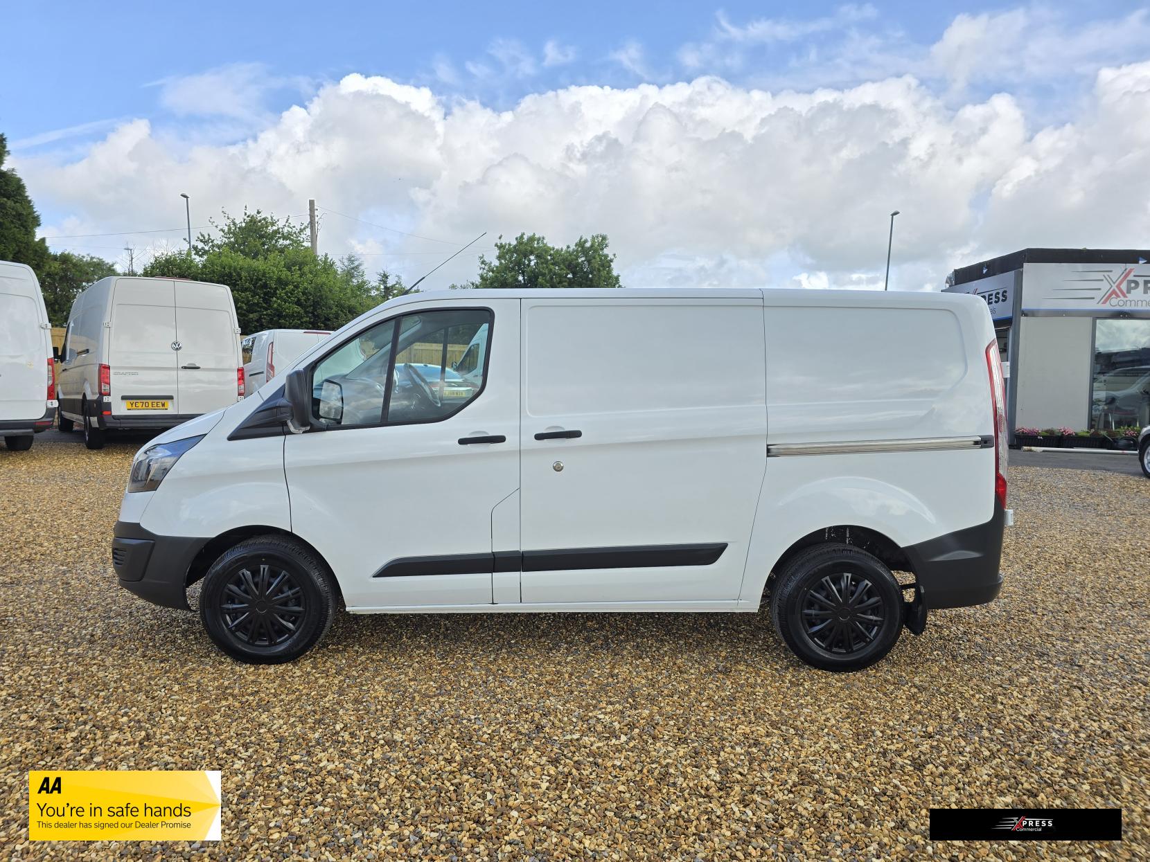 Ford Transit Custom Transit Custom 2.2 TDCi 290 Panel Van 5dr Diesel Manual L1 H1 (186 g/km, 98 bhp)