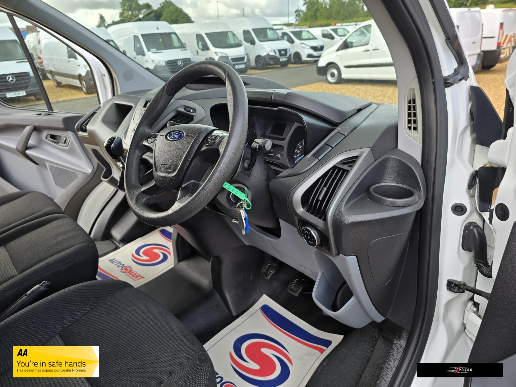Ford Transit Custom Transit Custom 2.2 TDCi 290 Panel Van 5dr Diesel Manual L1 H1 (186 g/km, 98 bhp)