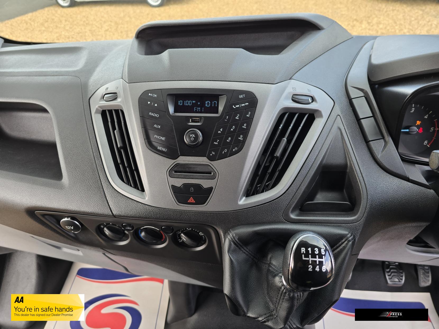 Ford Transit Custom Transit Custom 2.2 TDCi 290 Panel Van 5dr Diesel Manual L1 H1 (186 g/km, 98 bhp)