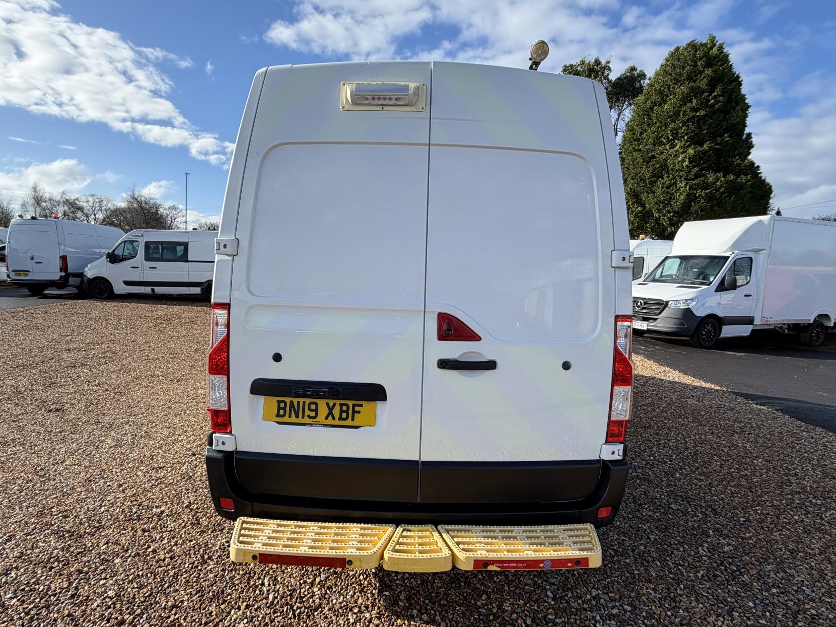 Vauxhall Movano 2.3 CDTi 3500 Panel Van 5dr Diesel Manual FWD L2 H2 Euro 6 (130 ps)