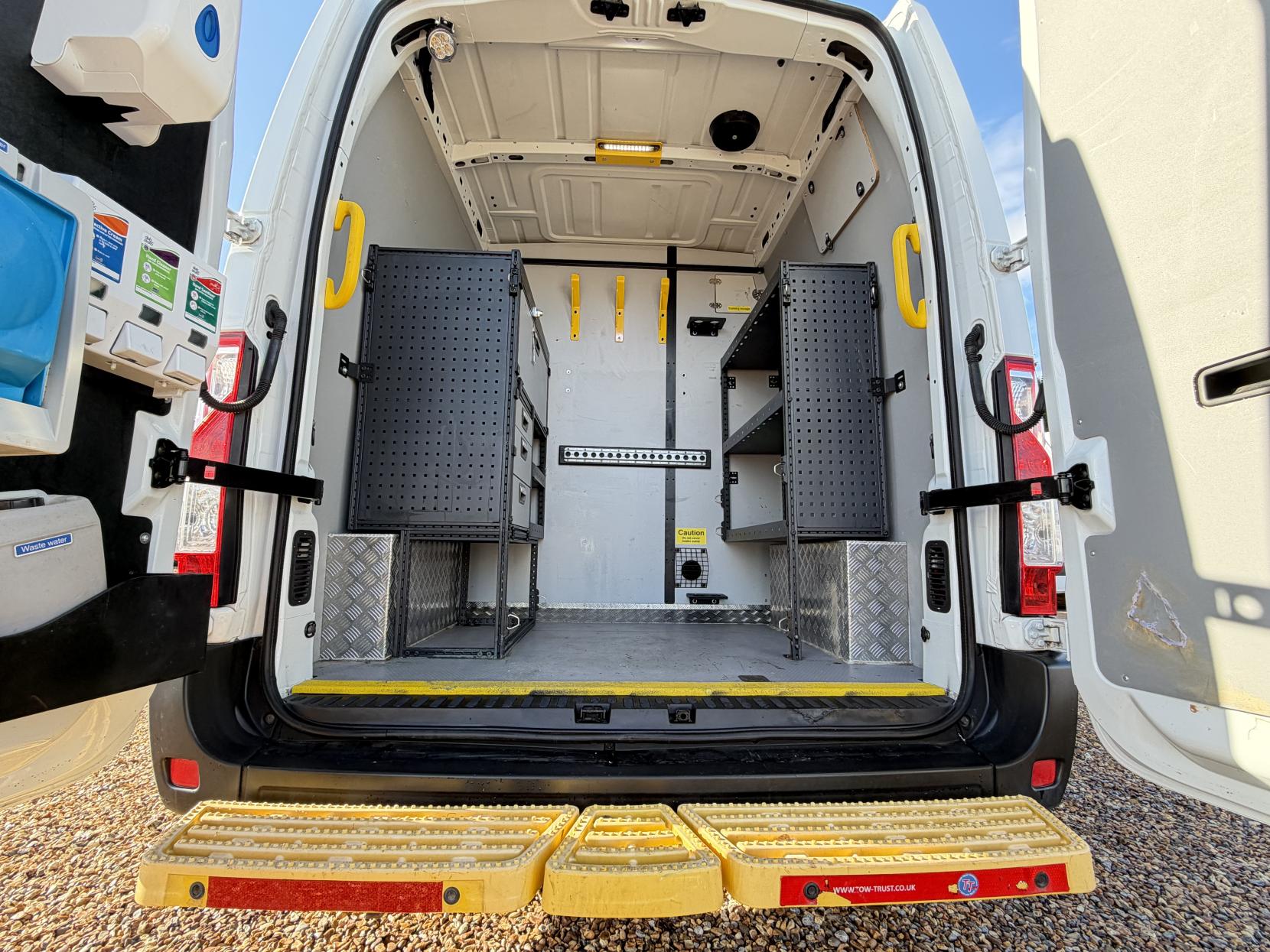 Vauxhall Movano 2.3 CDTi 3500 Panel Van 5dr Diesel Manual FWD L2 H2 Euro 6 (130 ps)