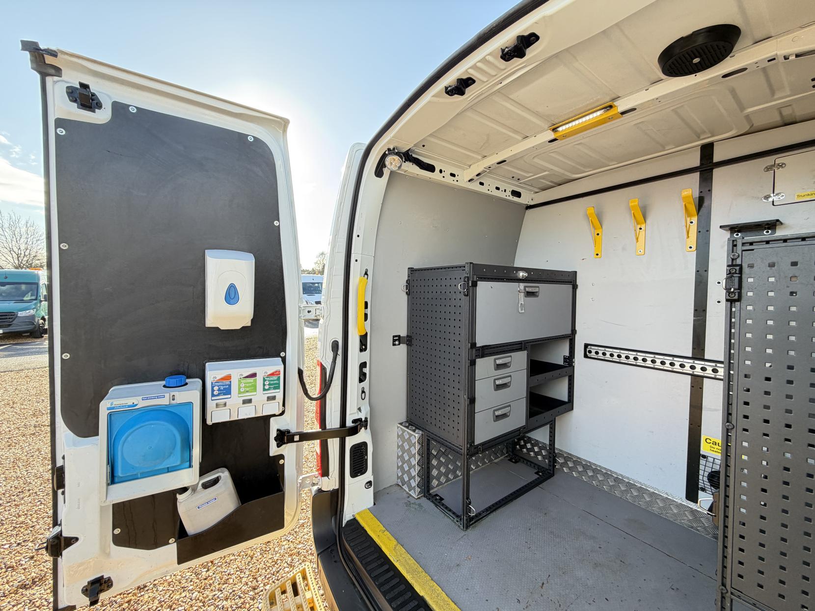 Vauxhall Movano 2.3 CDTi 3500 Panel Van 5dr Diesel Manual FWD L2 H2 Euro 6 (130 ps)