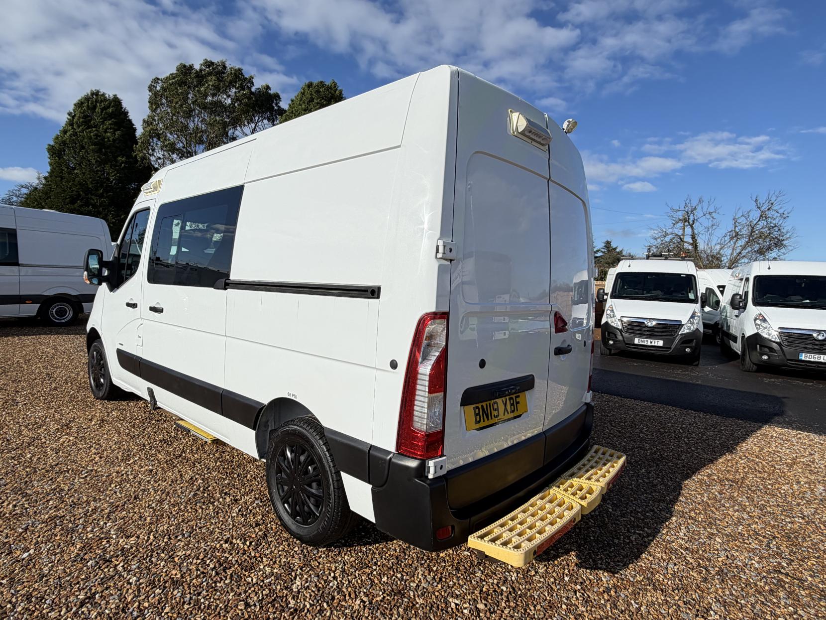 Vauxhall Movano 2.3 CDTi 3500 Panel Van 5dr Diesel Manual FWD L2 H2 Euro 6 (130 ps)