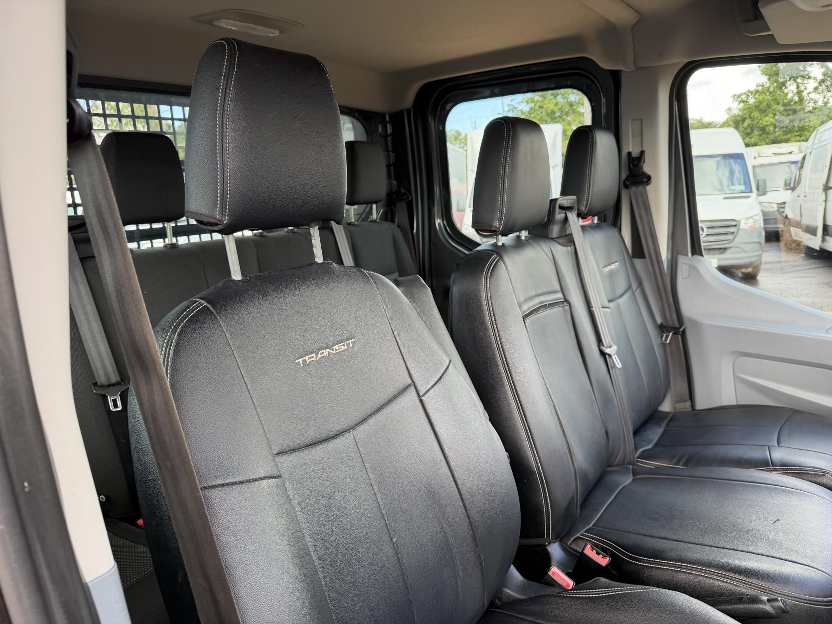 2019 Ford Transit 2.0 350 EcoBlue Chassis Double Cab 4dr Diesel Manual RWD L3 H1 Euro 6 (DRW) (130 ps) - Thumbnail 25