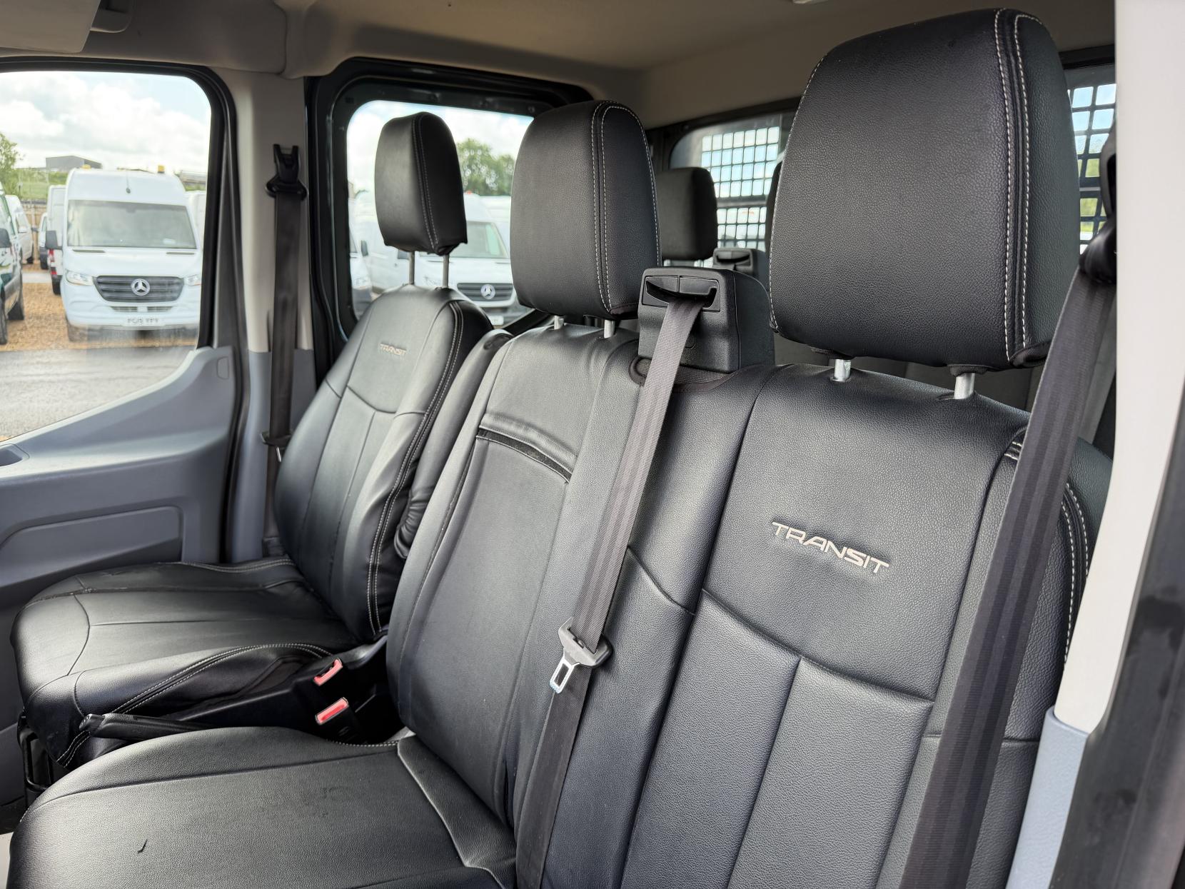 2019 Ford Transit 2.0 350 EcoBlue Chassis Double Cab 4dr Diesel Manual RWD L3 H1 Euro 6 (DRW) (130 ps) - Thumbnail 26