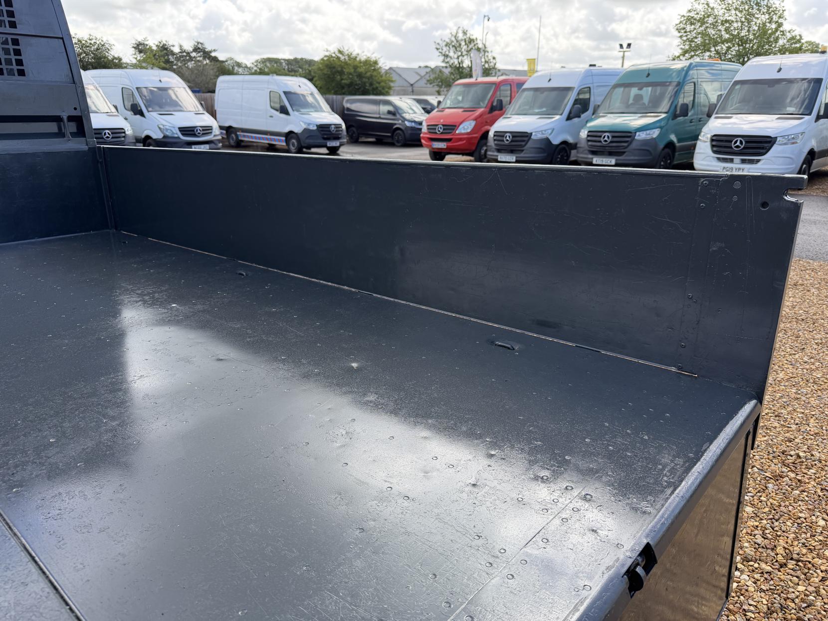 2019 Ford Transit 2.0 350 EcoBlue Chassis Double Cab 4dr Diesel Manual RWD L3 H1 Euro 6 (DRW) (130 ps) - Thumbnail 51