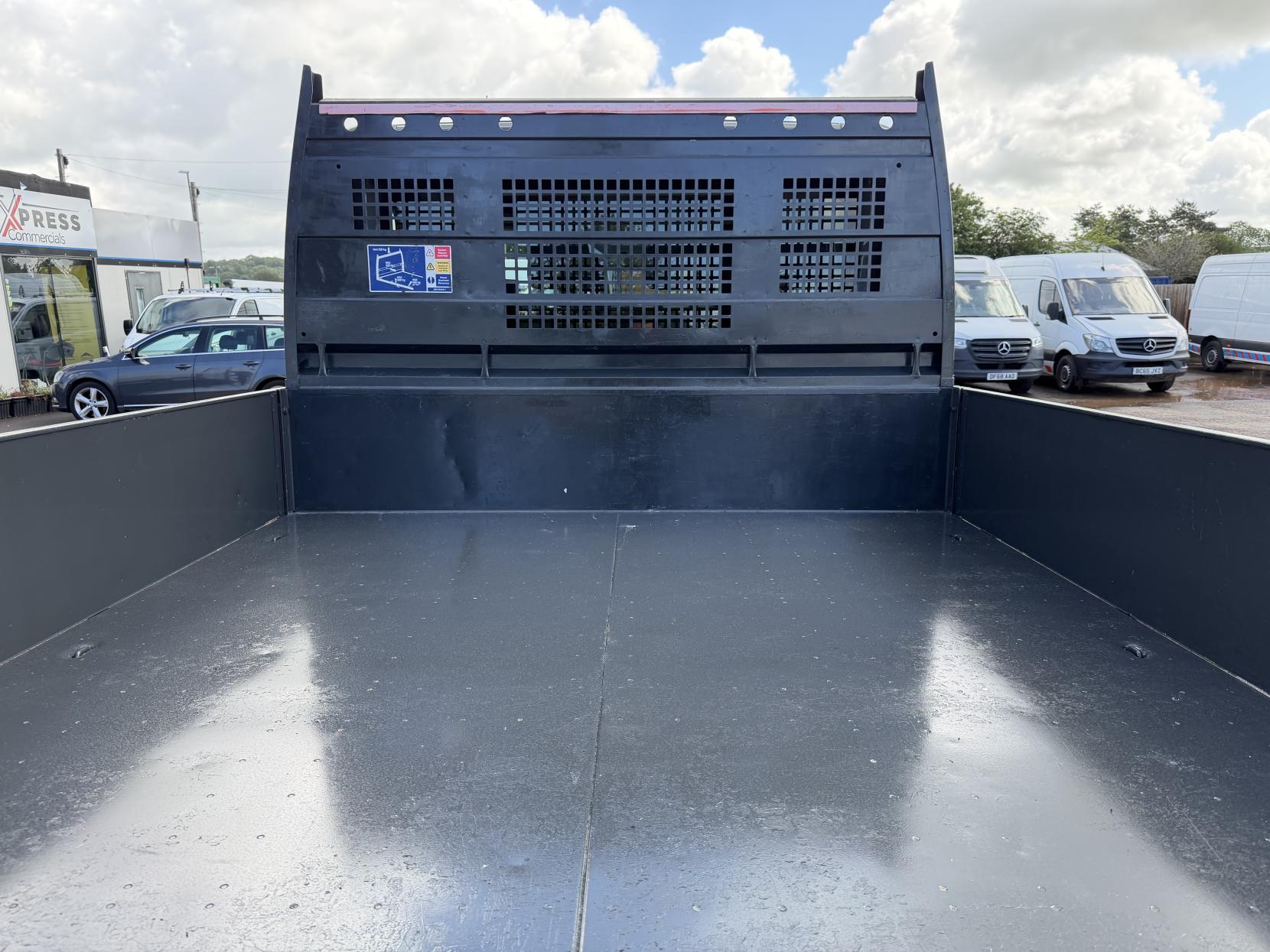 2019 Ford Transit 2.0 350 EcoBlue Chassis Double Cab 4dr Diesel Manual RWD L3 H1 Euro 6 (DRW) (130 ps) - Thumbnail 52