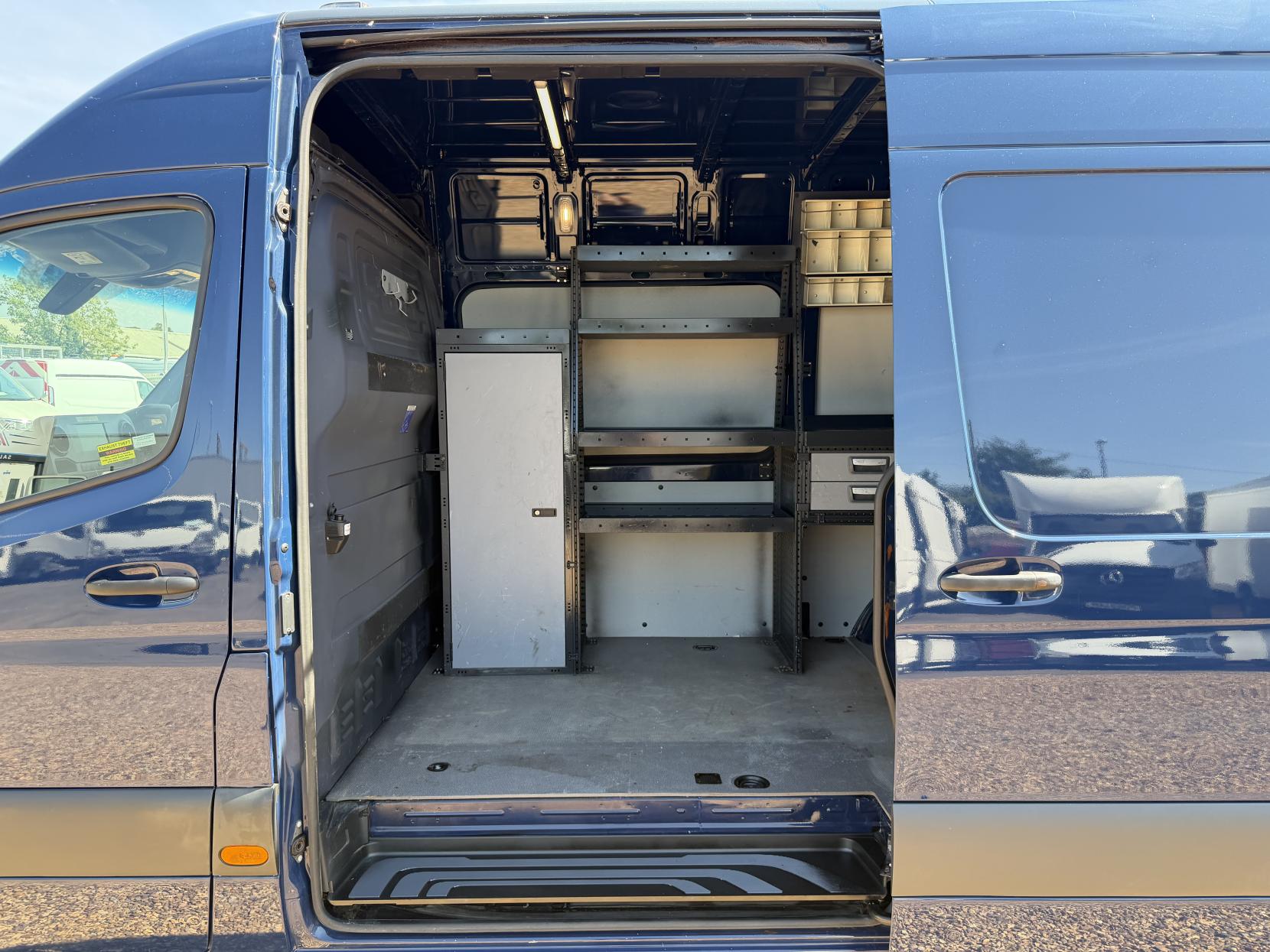 2019 Mercedes-Benz Sprinter 2.1 314 CDI Panel Van 5dr Diesel Manual RWD L2 H2 Euro 6 (s/s) (143 ps) - Thumbnail 18