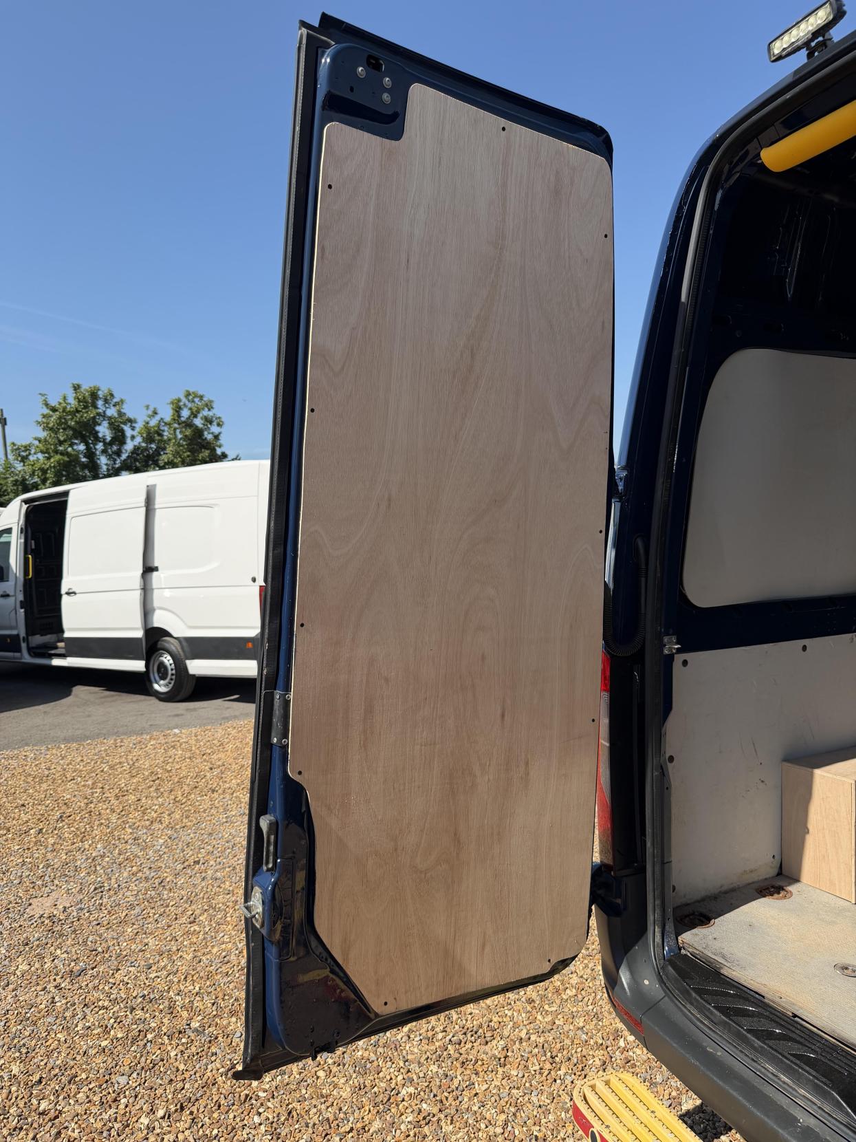 2019 Mercedes-Benz Sprinter 2.1 314 CDI Panel Van 5dr Diesel Manual RWD L2 H2 Euro 6 (s/s) (143 ps) - Thumbnail 32