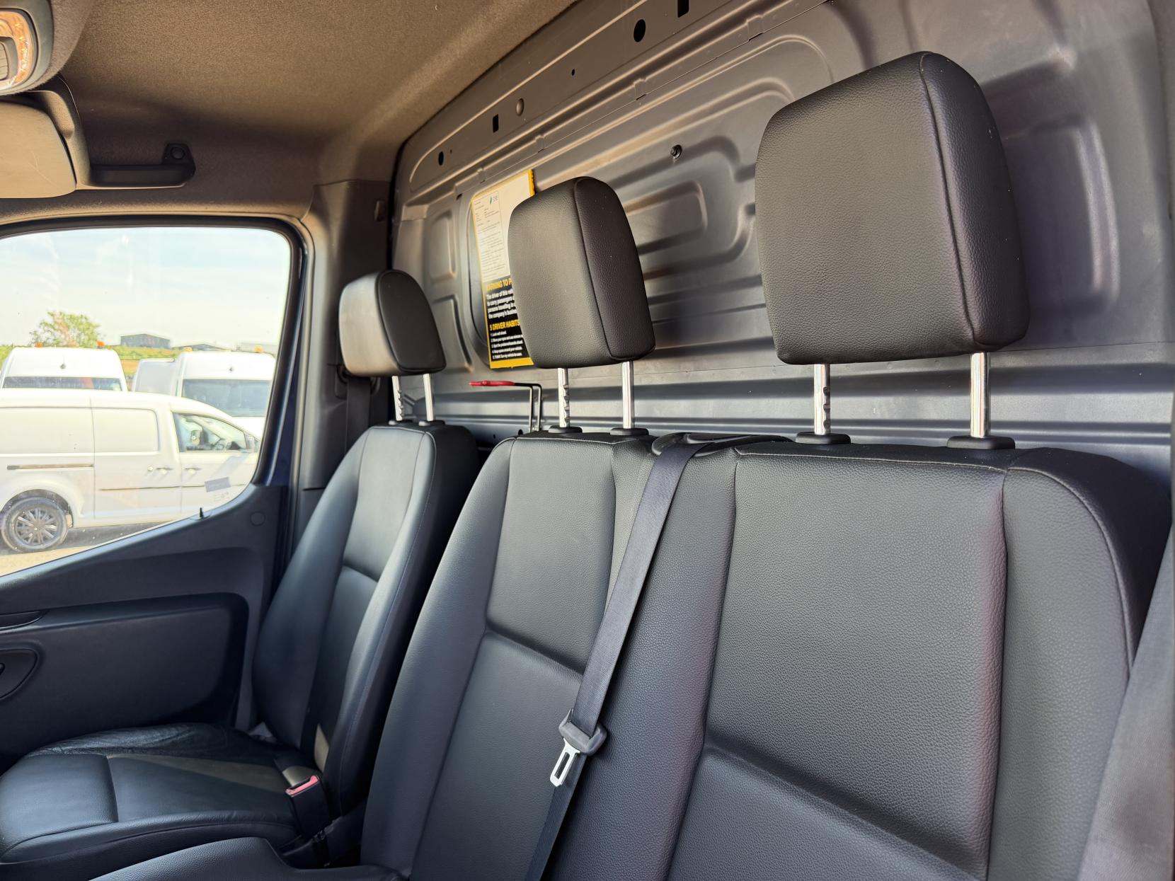 2019 Mercedes-Benz Sprinter 2.1 314 CDI Panel Van 5dr Diesel Manual RWD L2 H2 Euro 6 (s/s) (143 ps) - Thumbnail 19
