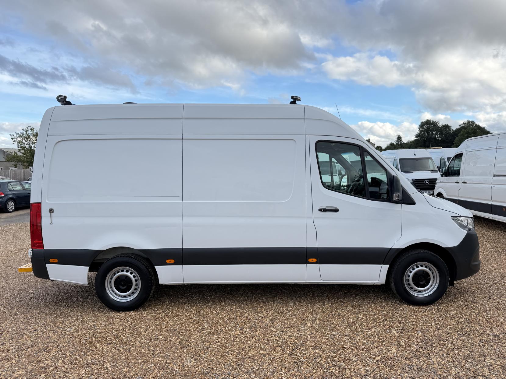 2020 Mercedes-Benz Sprinter 2.1 314 CDI Panel Van 5dr Diesel Manual RWD L2 H2 Euro 6 (s/s) (143 ps) - Thumbnail 12