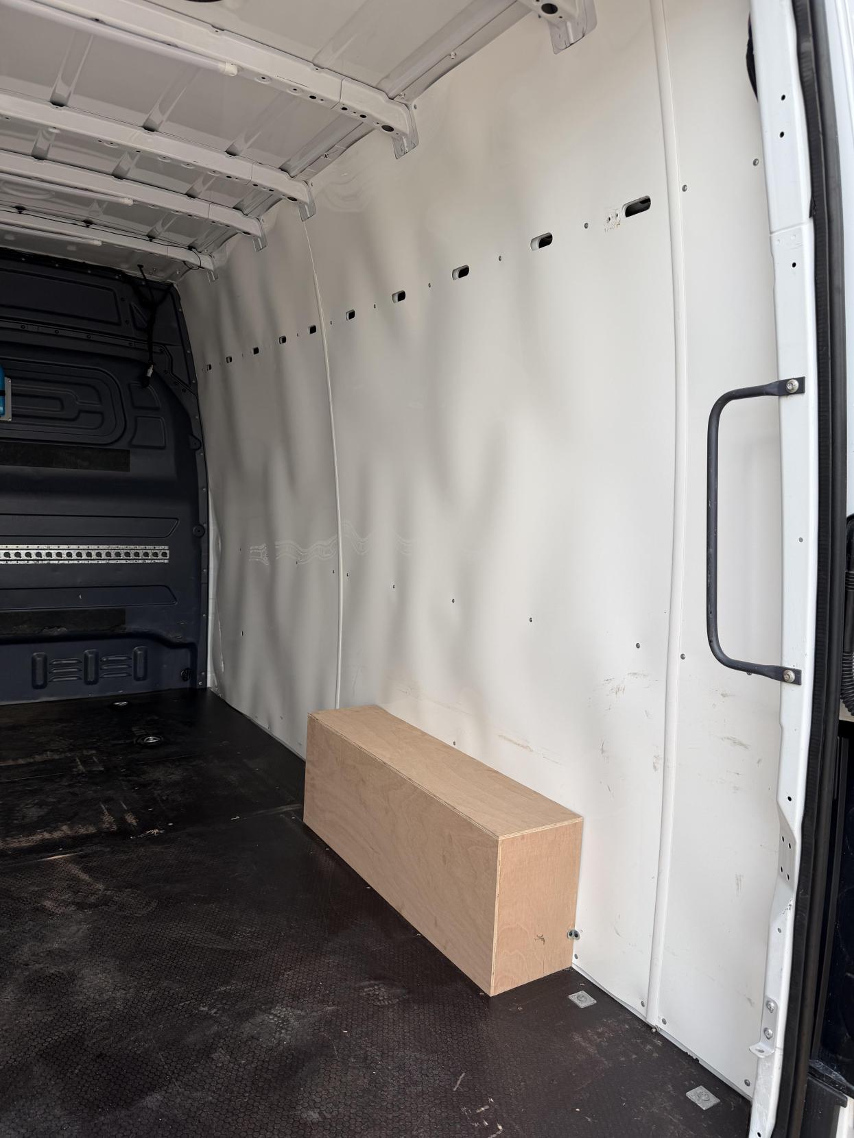 2020 Mercedes-Benz Sprinter 2.1 314 CDI Panel Van 5dr Diesel Manual RWD L2 H2 Euro 6 (s/s) (143 ps) - Thumbnail 42