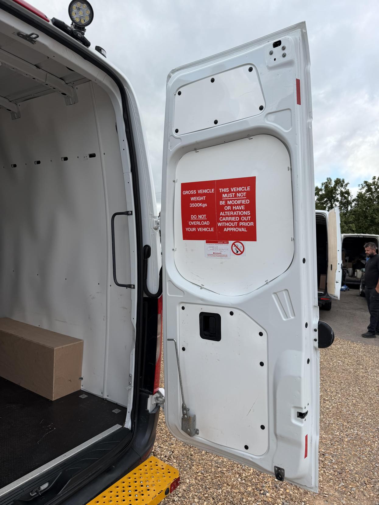 2020 Mercedes-Benz Sprinter 2.1 314 CDI Panel Van 5dr Diesel Manual RWD L2 H2 Euro 6 (s/s) (143 ps) - Thumbnail 41