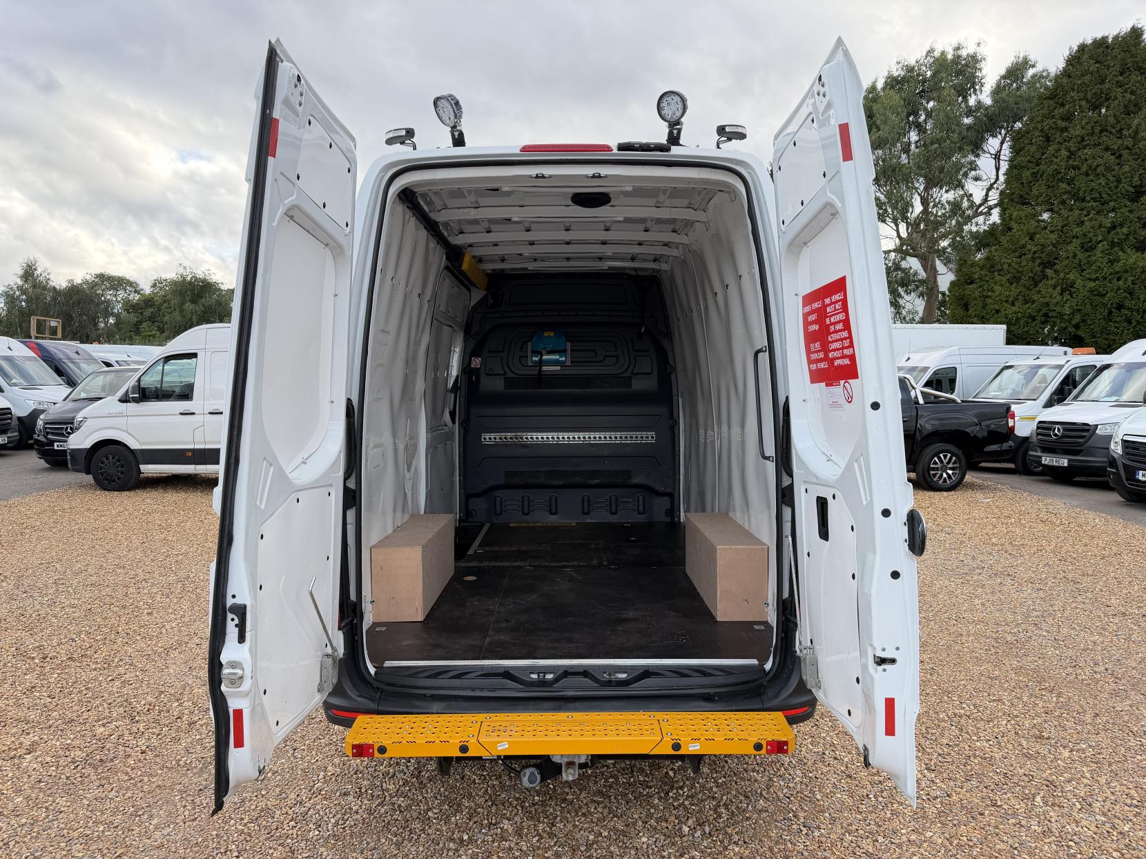 2020 Mercedes-Benz Sprinter 2.1 314 CDI Panel Van 5dr Diesel Manual RWD L2 H2 Euro 6 (s/s) (143 ps) - Thumbnail 3