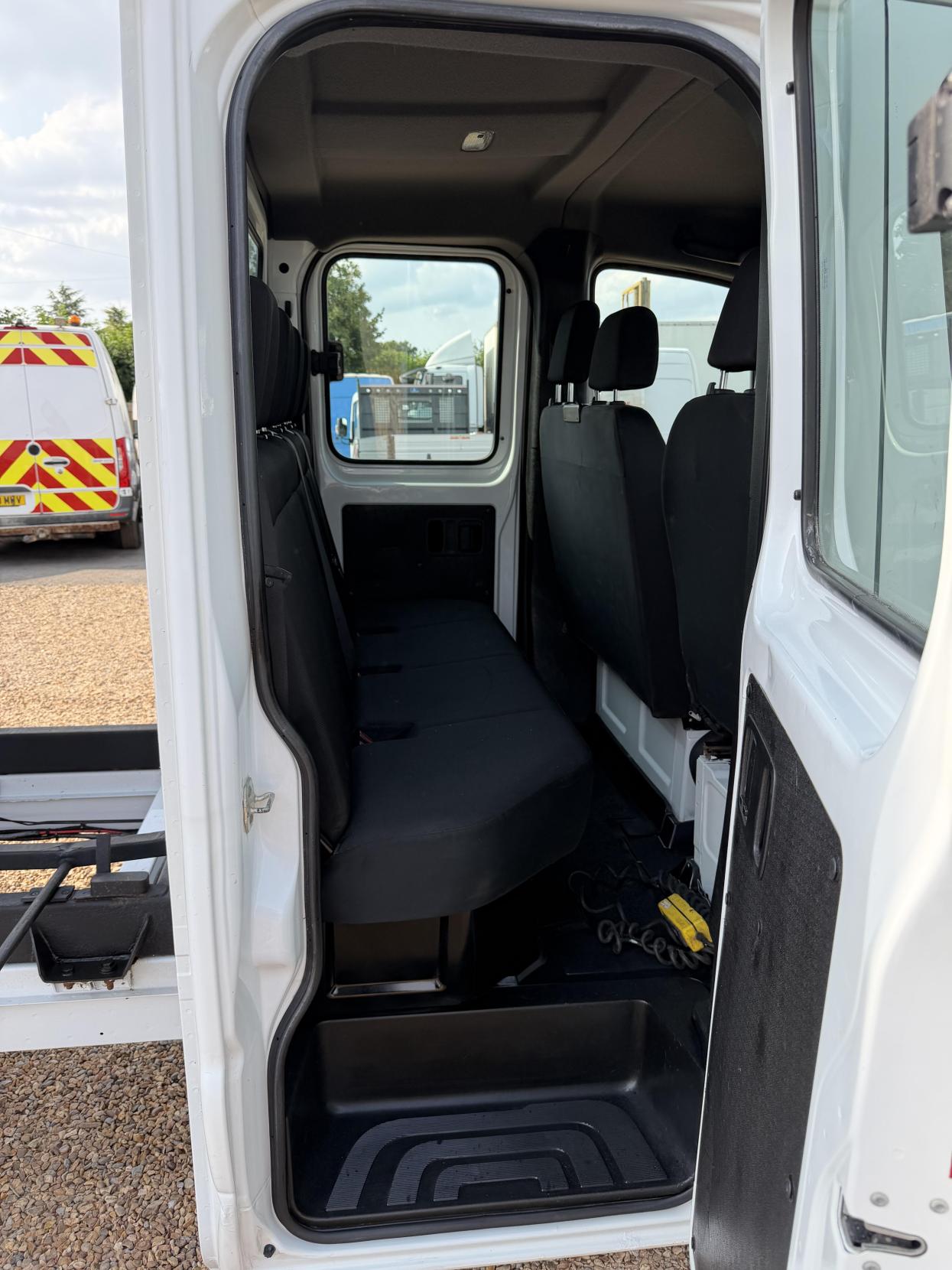 2019 Mercedes-Benz Sprinter 2.1 314 CDI Chassis Cab 2dr Diesel Manual RWD L3 Euro 6 (s/s) (143 ps) - Thumbnail 17
