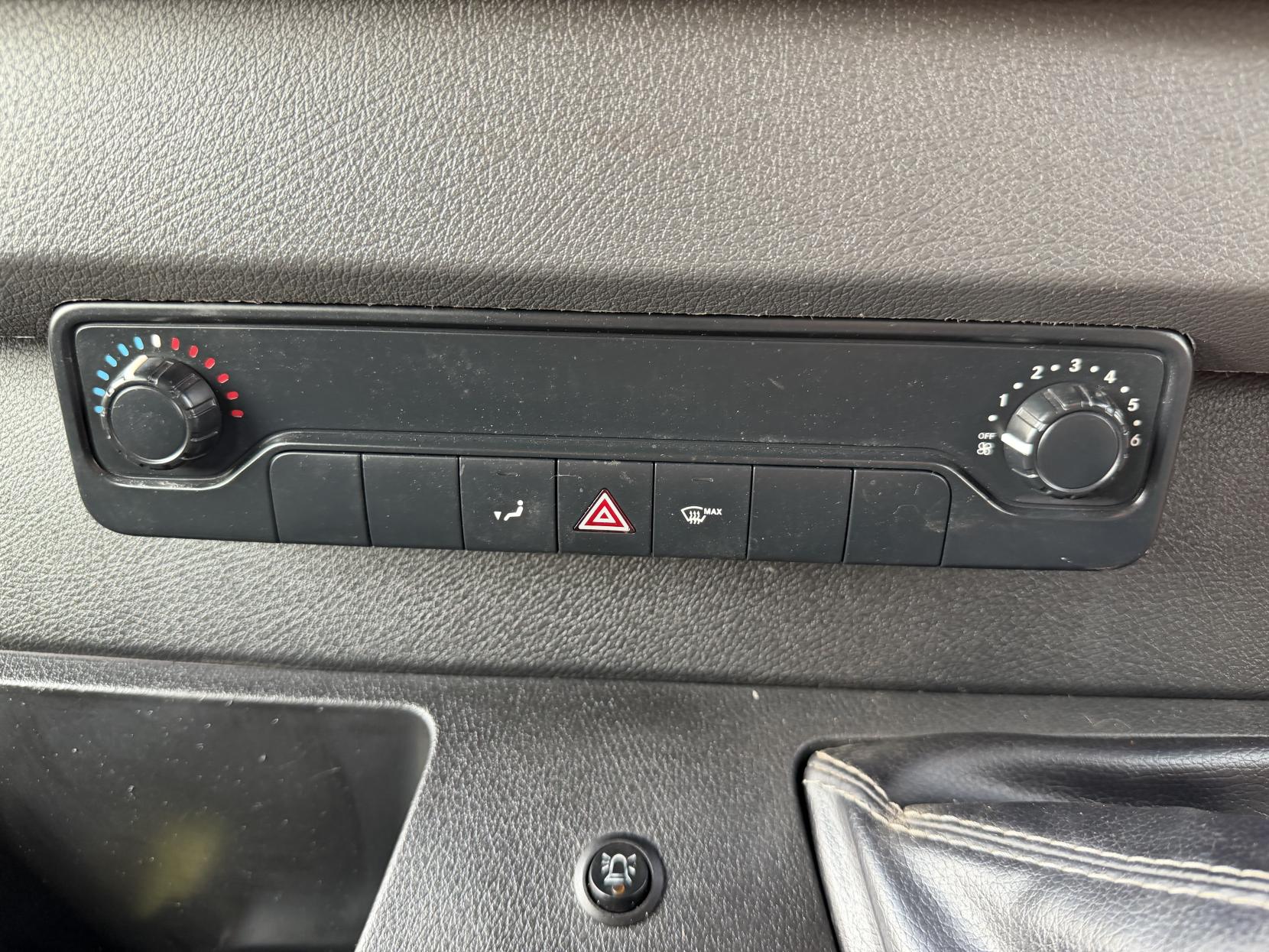 2019 Mercedes-Benz Sprinter 2.1 314 CDI Chassis Cab 2dr Diesel Manual RWD L3 Euro 6 (s/s) (143 ps) - Thumbnail 49