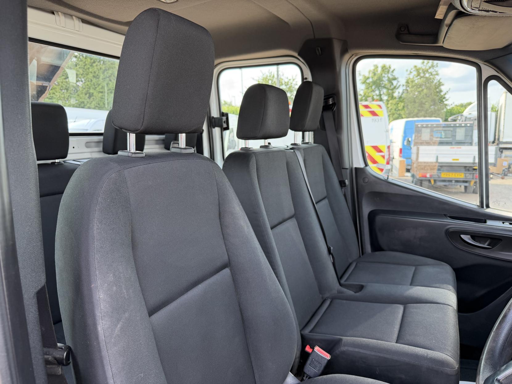 2019 Mercedes-Benz Sprinter 2.1 314 CDI Chassis Cab 2dr Diesel Manual RWD L3 Euro 6 (s/s) (143 ps) - Thumbnail 19