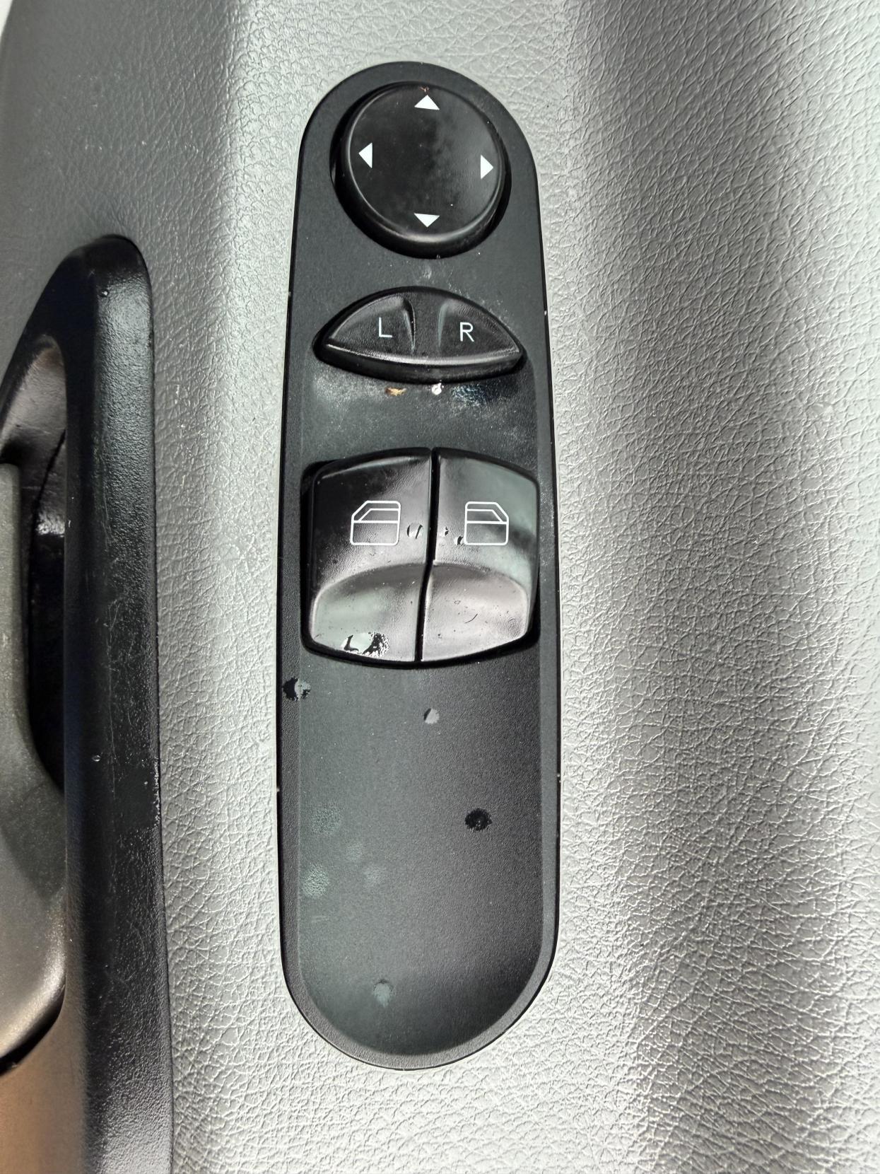 Mercedes-Benz Sprinter 2.1 316 CDi Panel Van 4dr Diesel Manual 4WD L2 (246 g/km, 163 bhp)