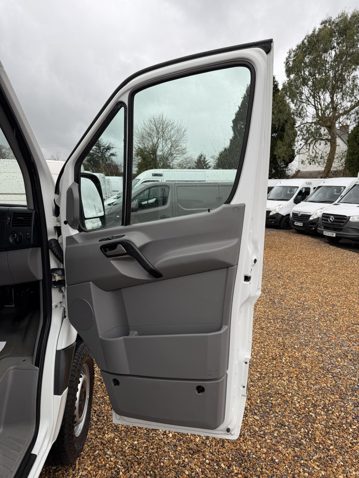 Mercedes-Benz Sprinter 2.1 316 CDi Panel Van 4dr Diesel Manual 4WD L2 (246 g/km, 163 bhp)