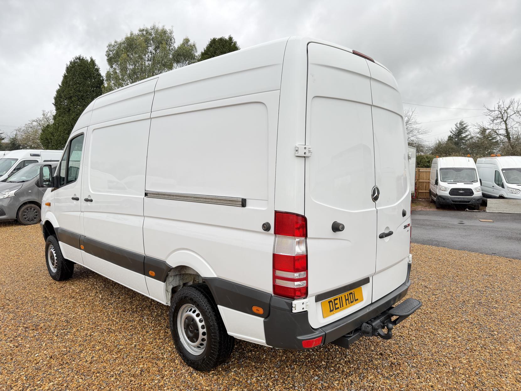 Mercedes-Benz Sprinter 2.1 316 CDi Panel Van 4dr Diesel Manual 4WD L2 (246 g/km, 163 bhp)