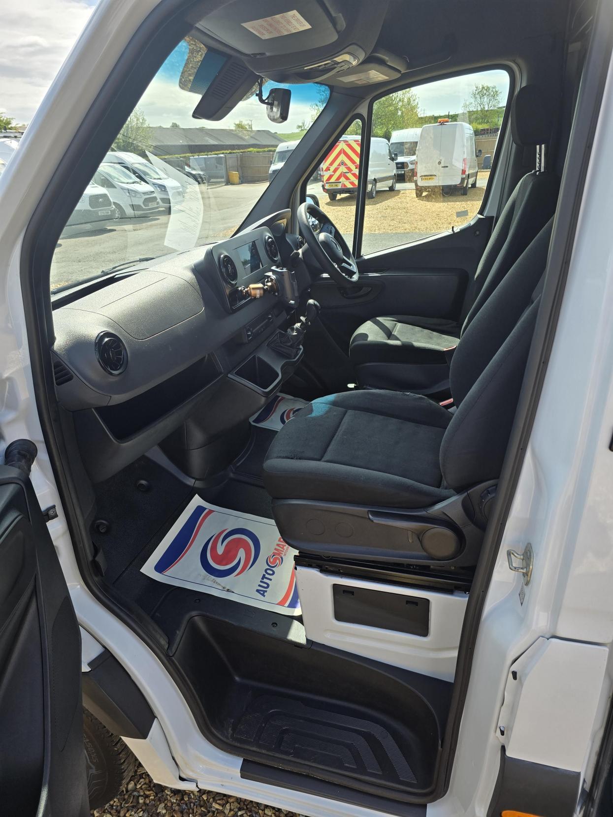 Mercedes-Benz Sprinter 2.1 311 CDI Panel Van 5dr Diesel Manual RWD L3 H2 Euro 6 (114 ps)