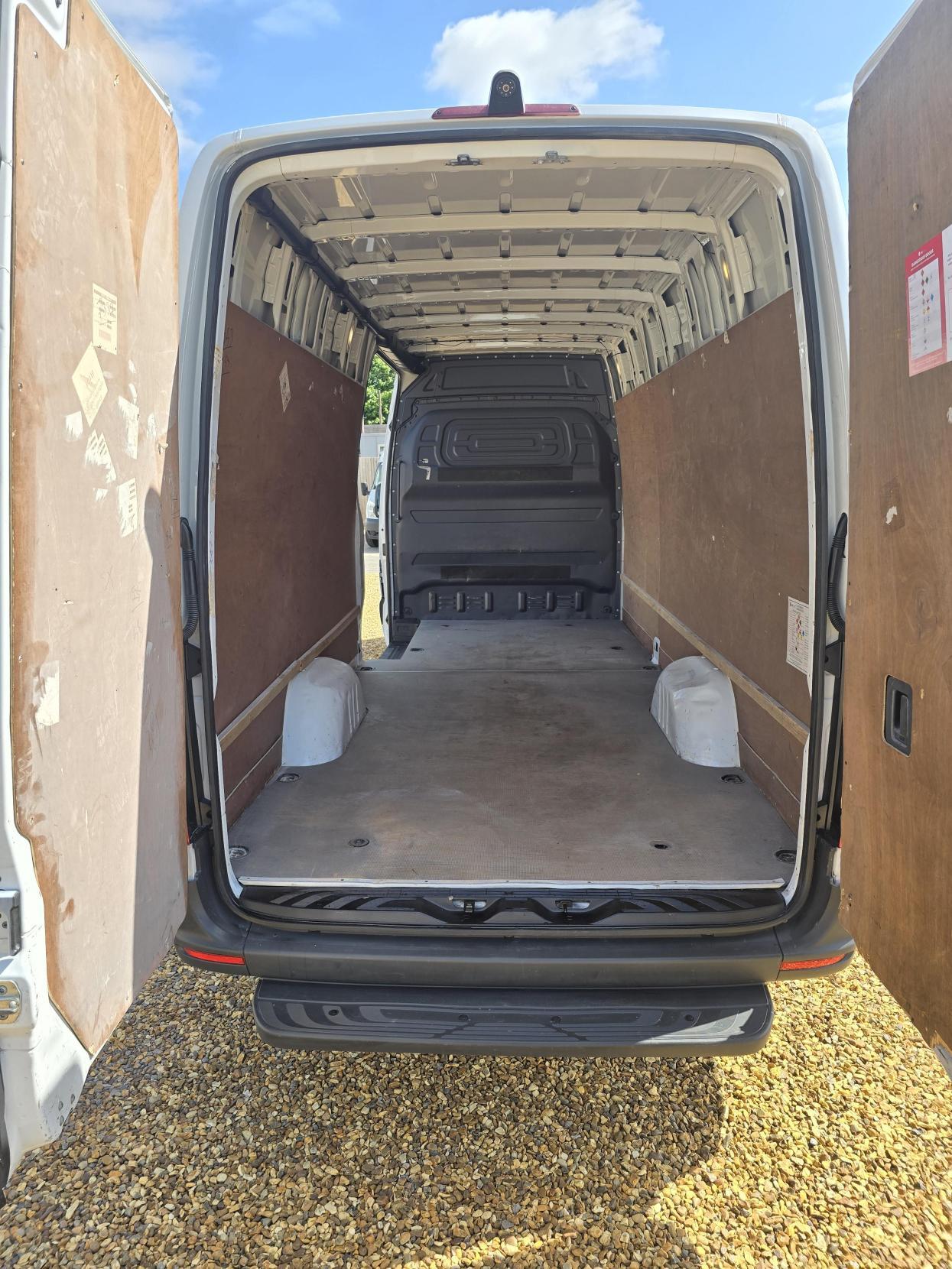 Mercedes-Benz Sprinter 2.1 311 CDI Panel Van 5dr Diesel Manual RWD L3 H2 Euro 6 (114 ps)