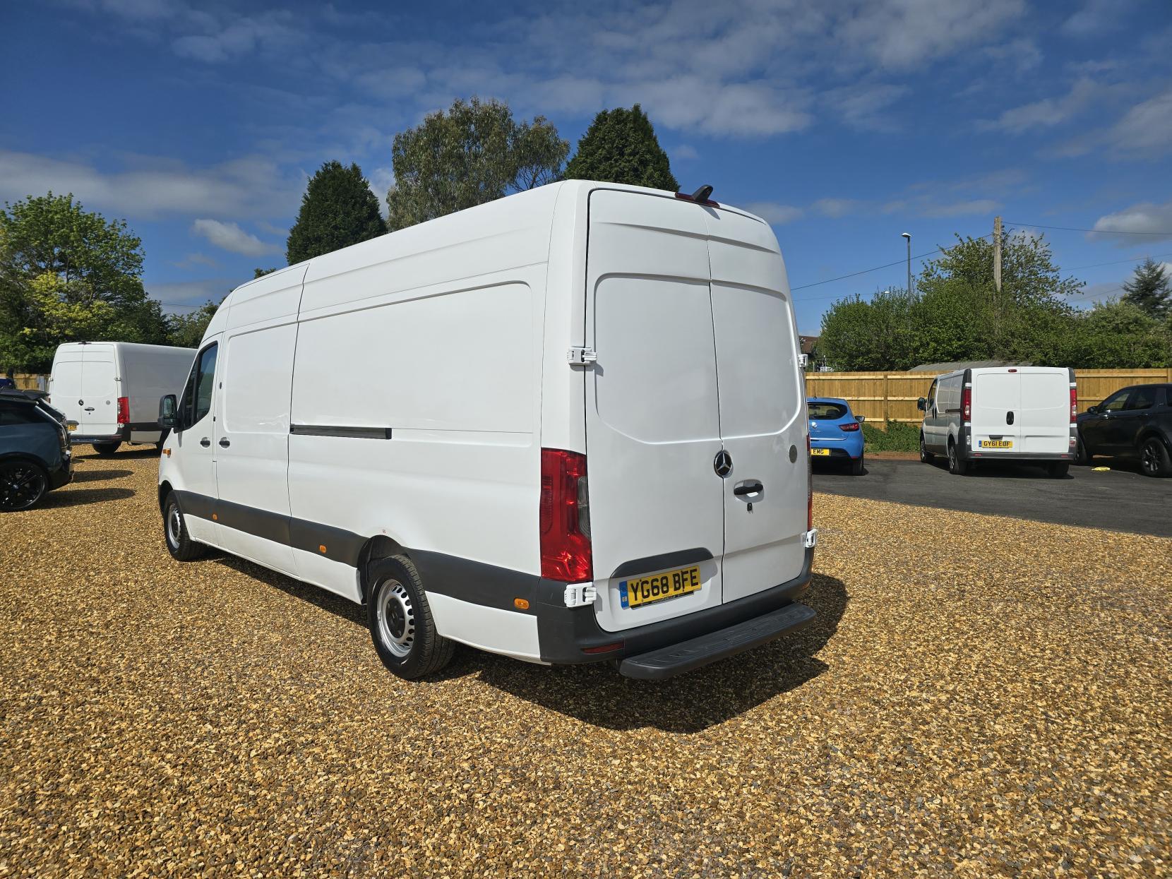 Mercedes-Benz Sprinter 2.1 311 CDI Panel Van 5dr Diesel Manual RWD L3 H2 Euro 6 (114 ps)