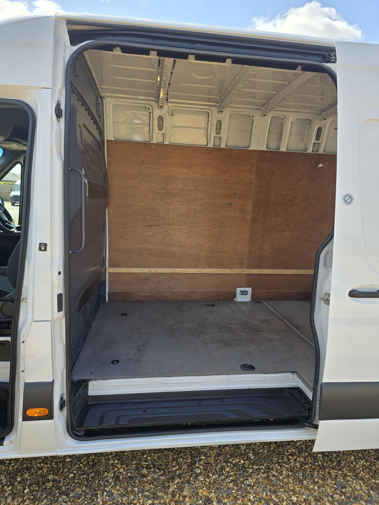 Mercedes-Benz Sprinter 2.1 311 CDI Panel Van 5dr Diesel Manual RWD L3 H2 Euro 6 (114 ps)