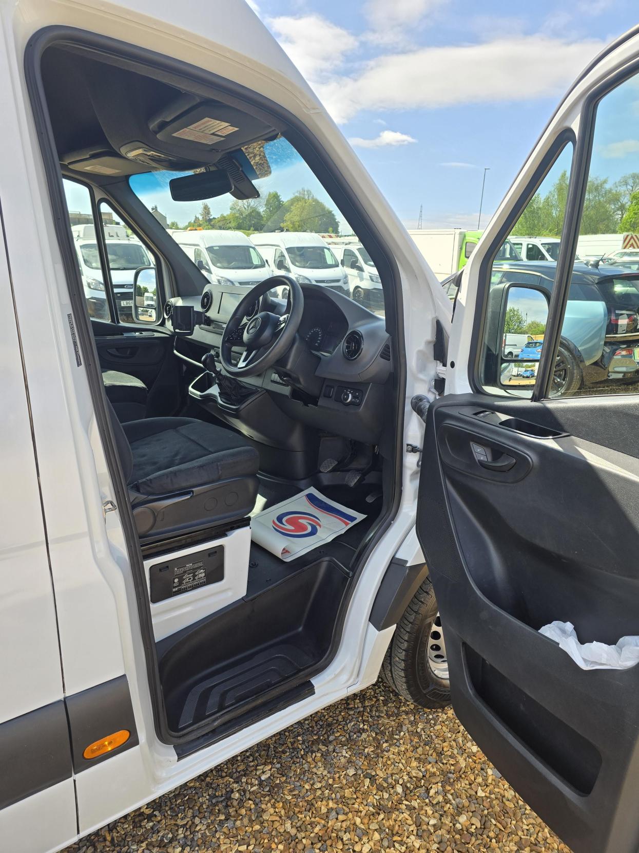 Mercedes-Benz Sprinter 2.1 311 CDI Panel Van 5dr Diesel Manual RWD L3 H2 Euro 6 (114 ps)