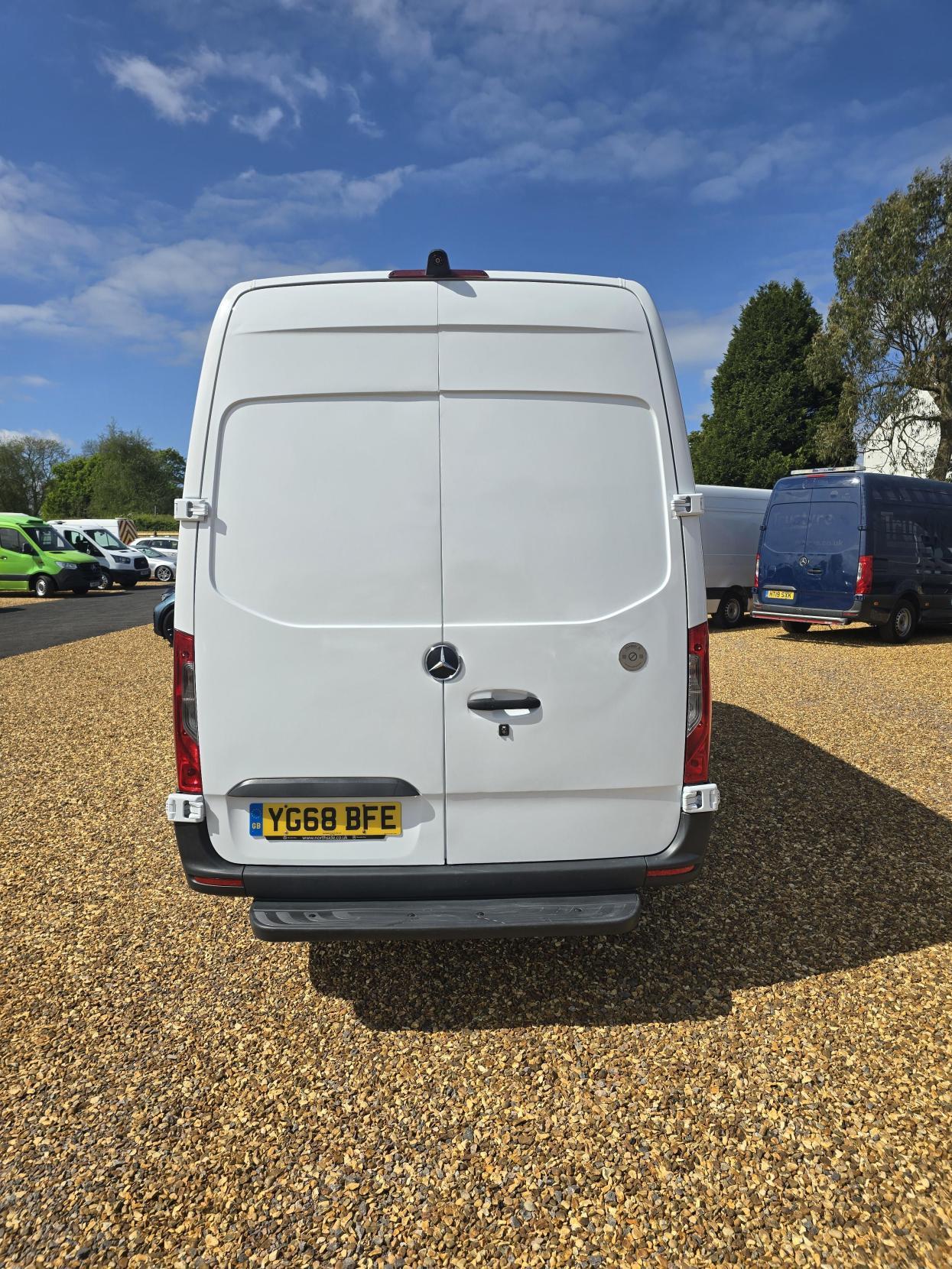 Mercedes-Benz Sprinter 2.1 311 CDI Panel Van 5dr Diesel Manual RWD L3 H2 Euro 6 (114 ps)