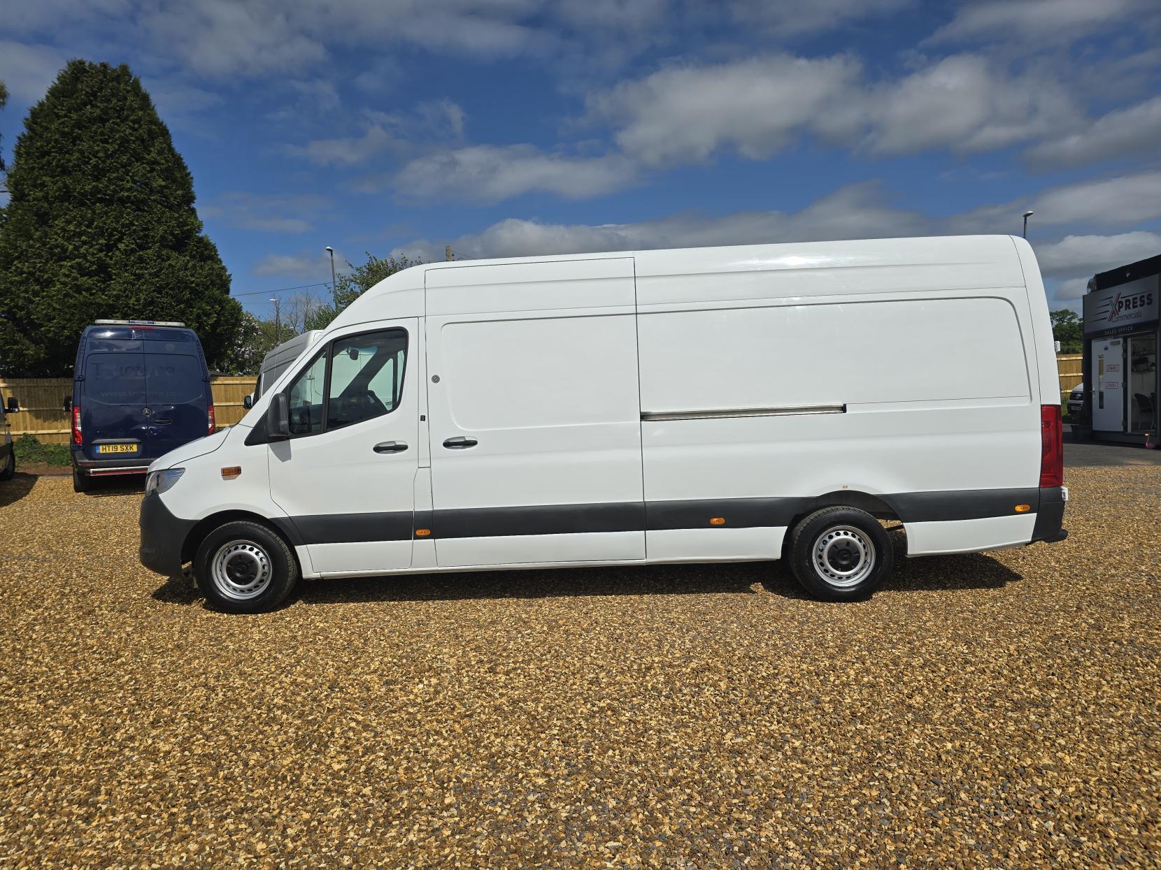 Mercedes-Benz Sprinter 2.1 311 CDI Panel Van 5dr Diesel Manual RWD L3 H2 Euro 6 (114 ps)