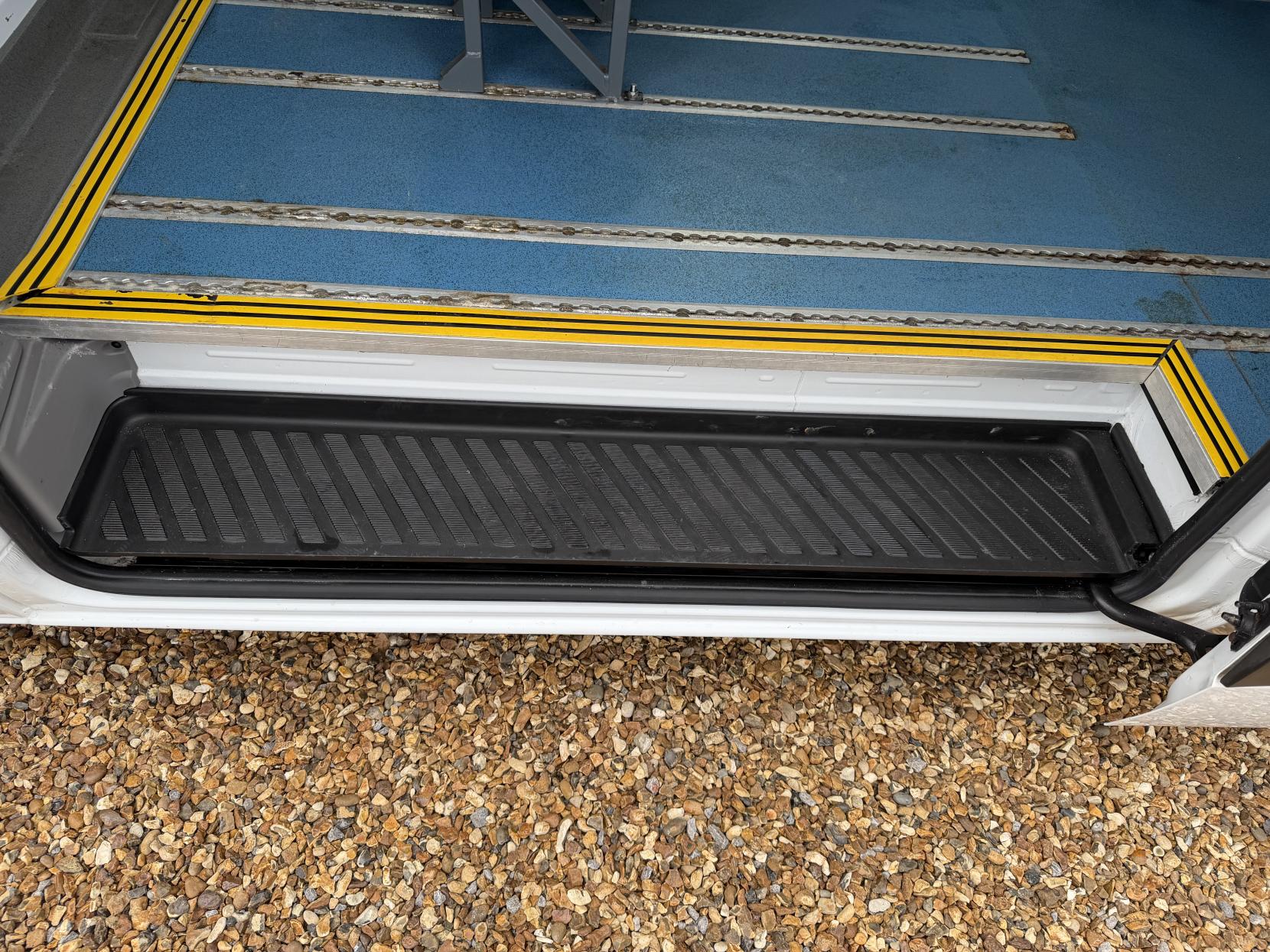 Mercedes-Benz Sprinter 2.1 313 CDi Panel Van 4dr Diesel Manual RWD L2 (129 bhp)