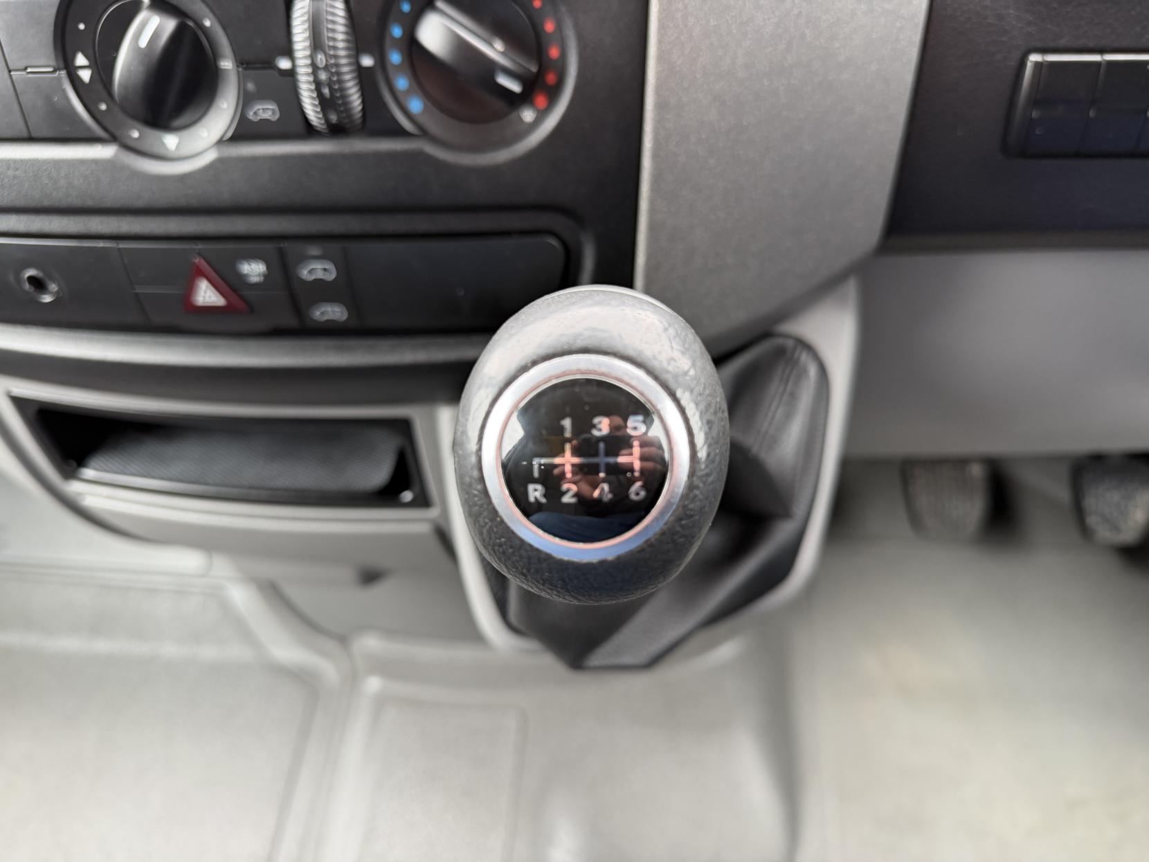 Mercedes-Benz Sprinter 2.1 313 CDi Panel Van 4dr Diesel Manual RWD L2 (129 bhp)